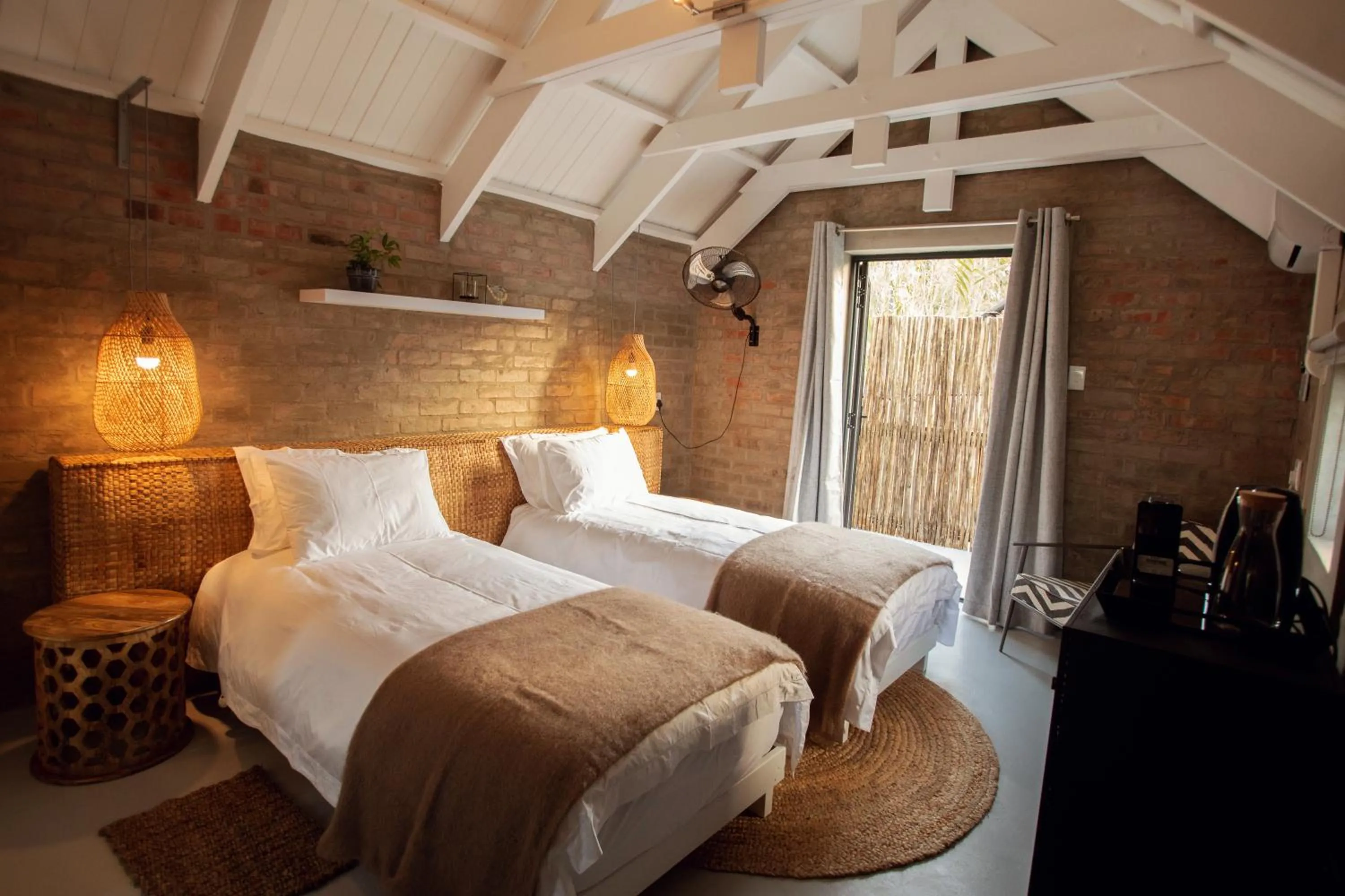 Photo of the whole room, Bed in Blaauw Cottage