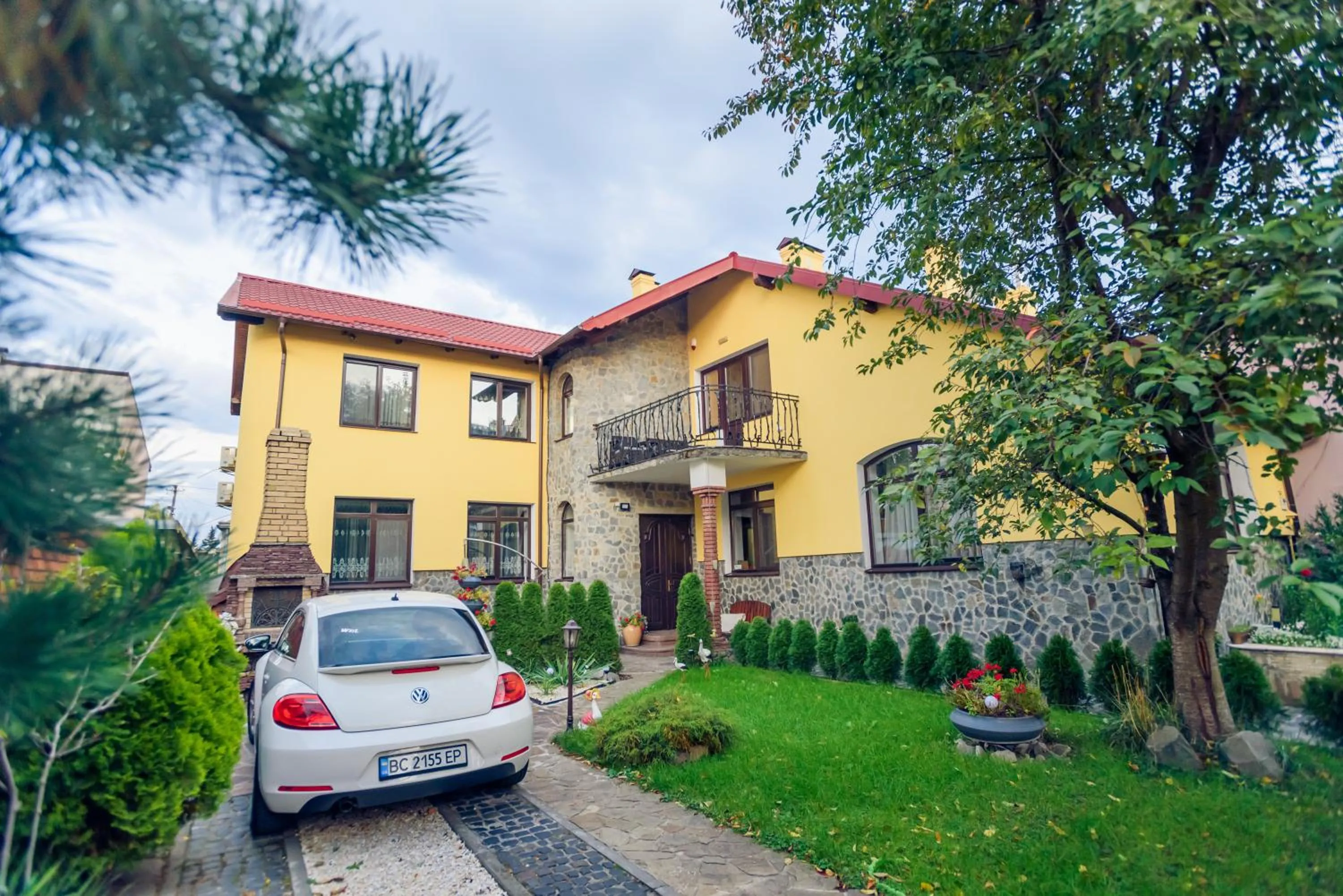 Property building in Saban Deluxe