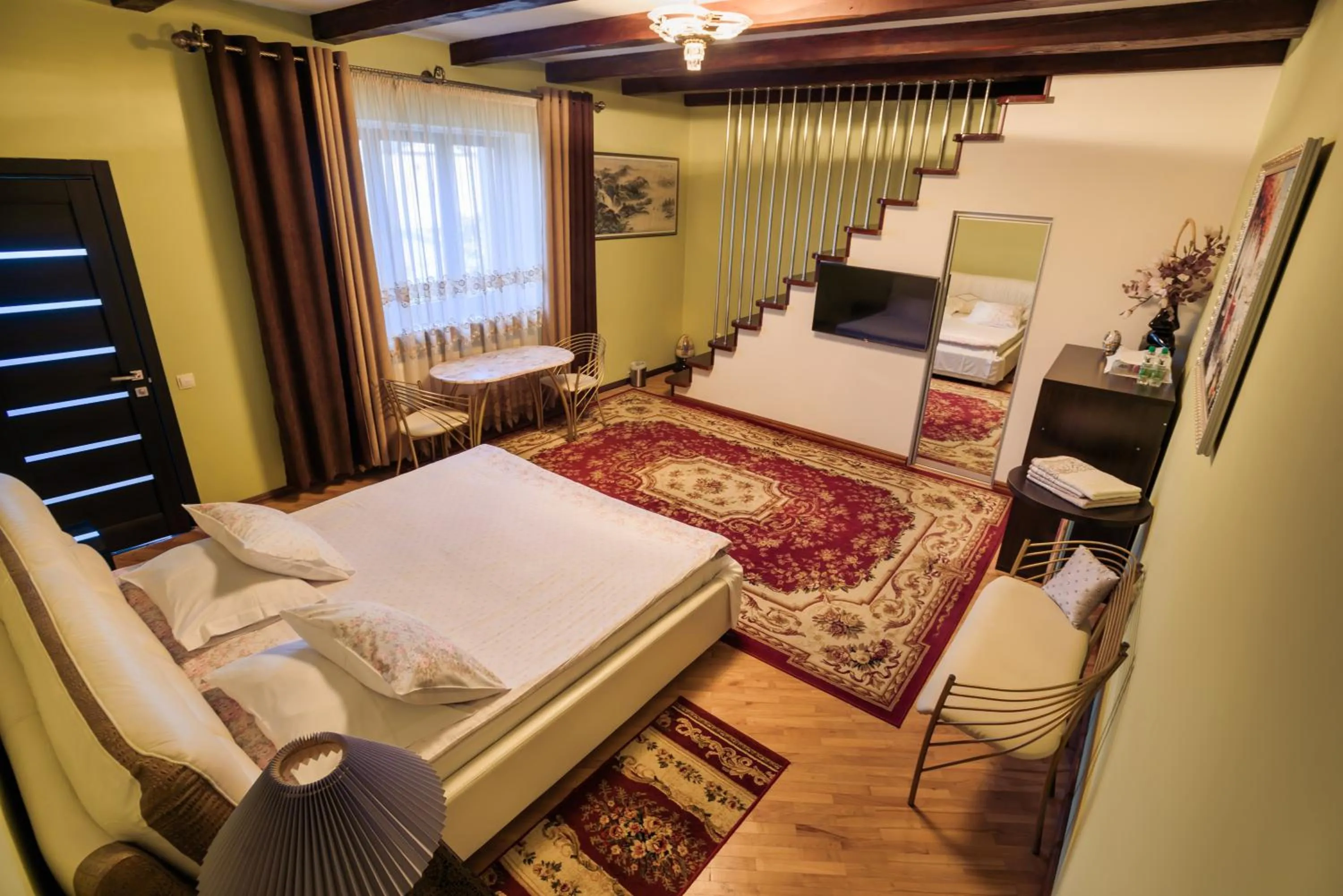Photo of the whole room, Bed in Saban Deluxe
