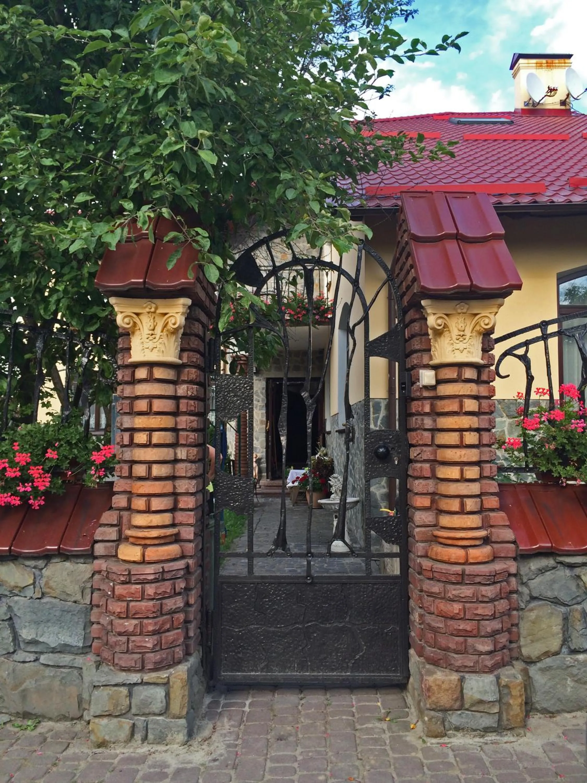 Property building in Saban Deluxe