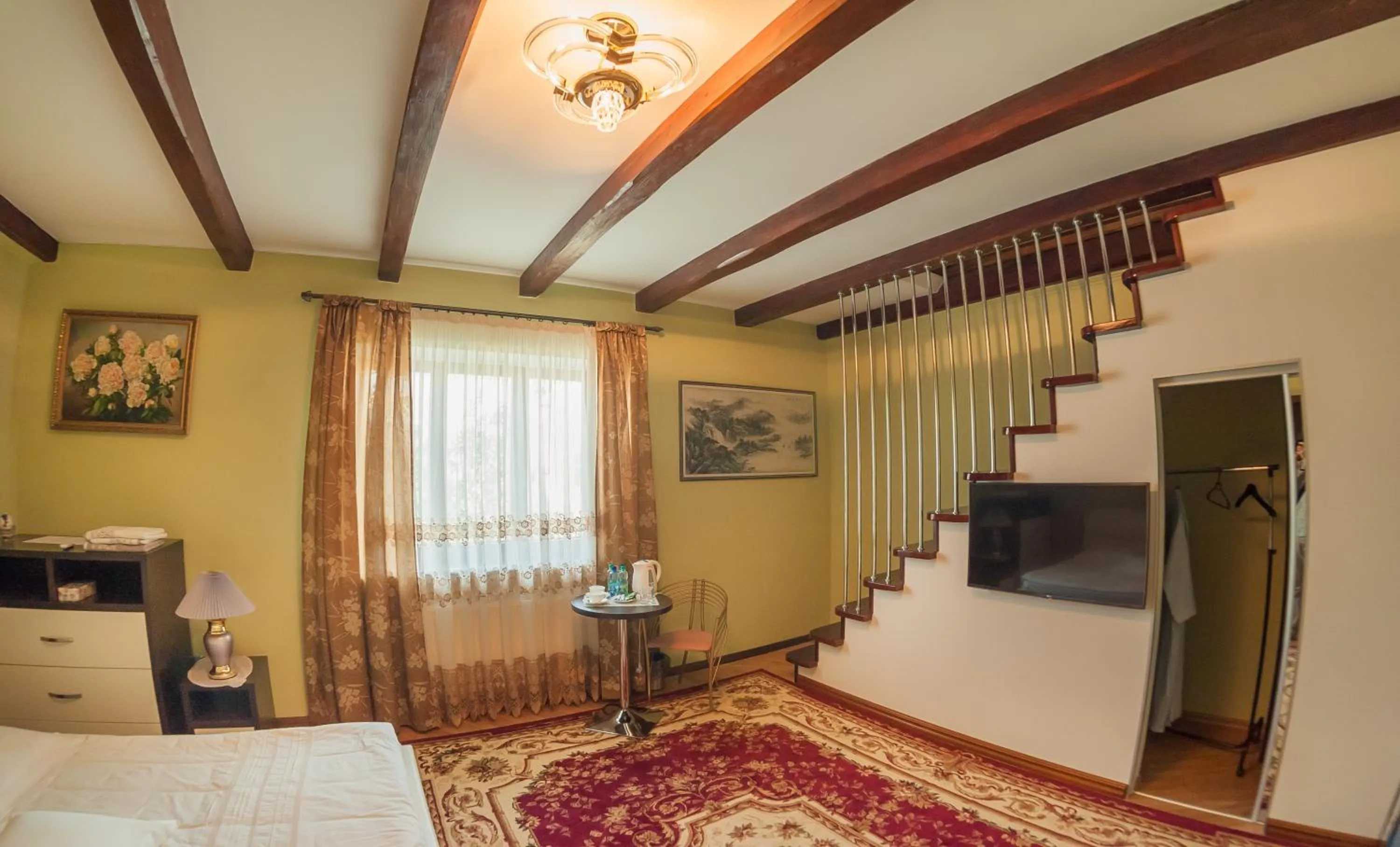 Photo of the whole room, Bed in Saban Deluxe