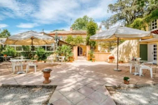 Property building in Logis Hotel Le Chêne Vert