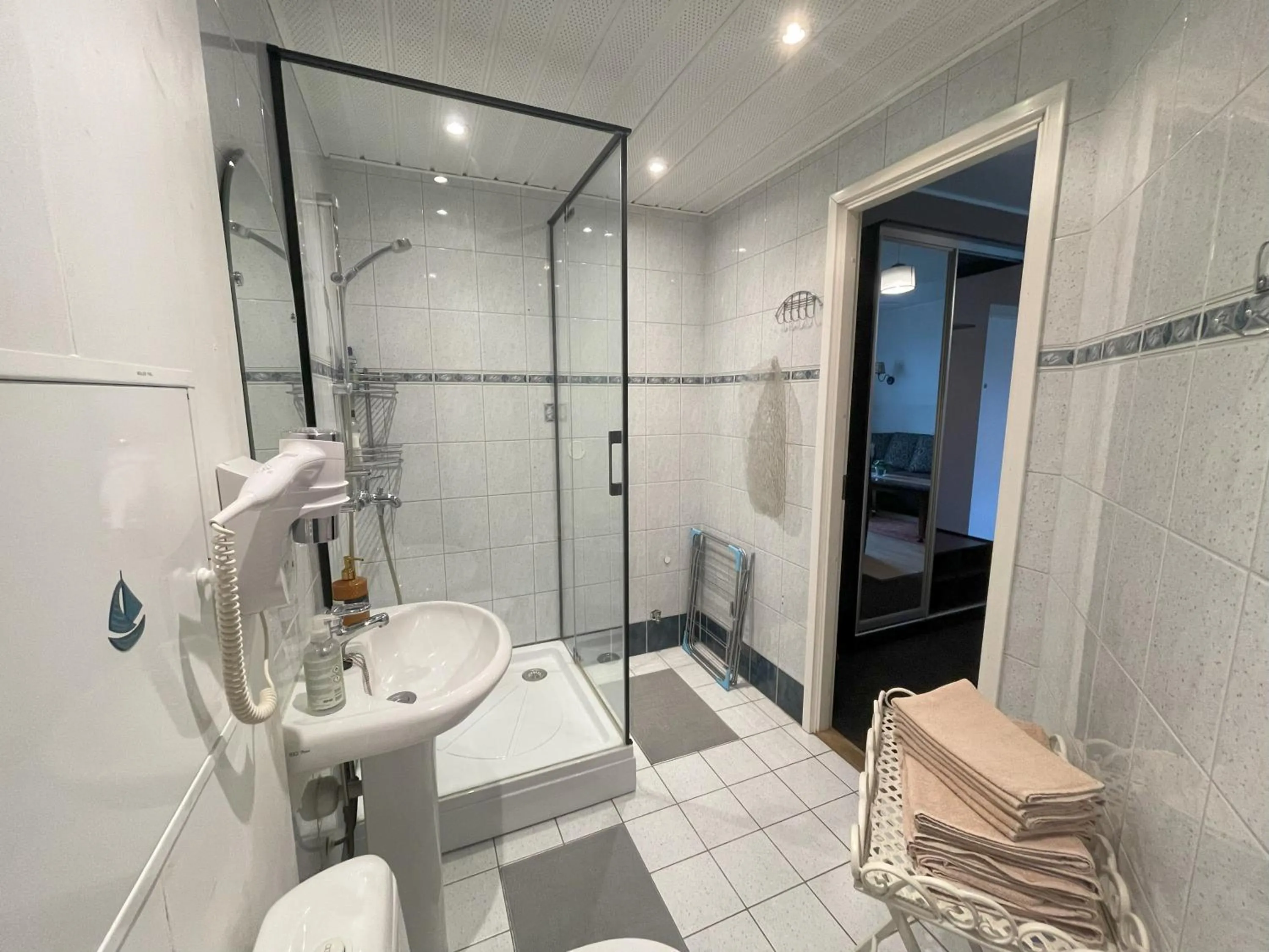 Bathroom in Akord Apartments with FREE PARKING