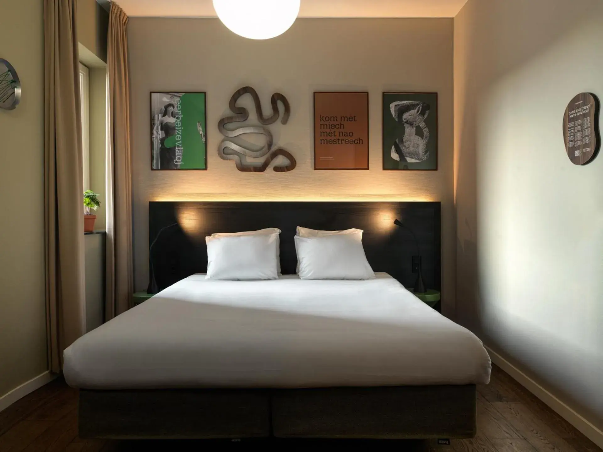 Medium Room Courtyard in Townhouse Maastricht & Spa Medium Room Courtyard in Townhouse Maastricht & Spa