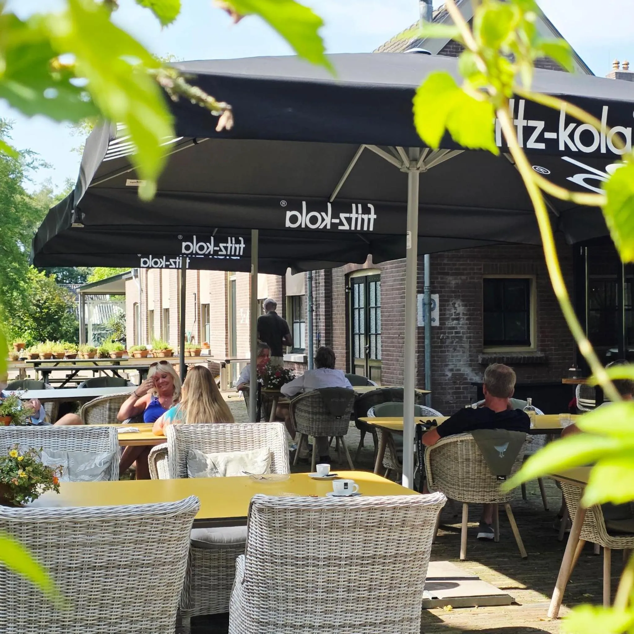 Restaurant/places to eat in Bitter en Zoet