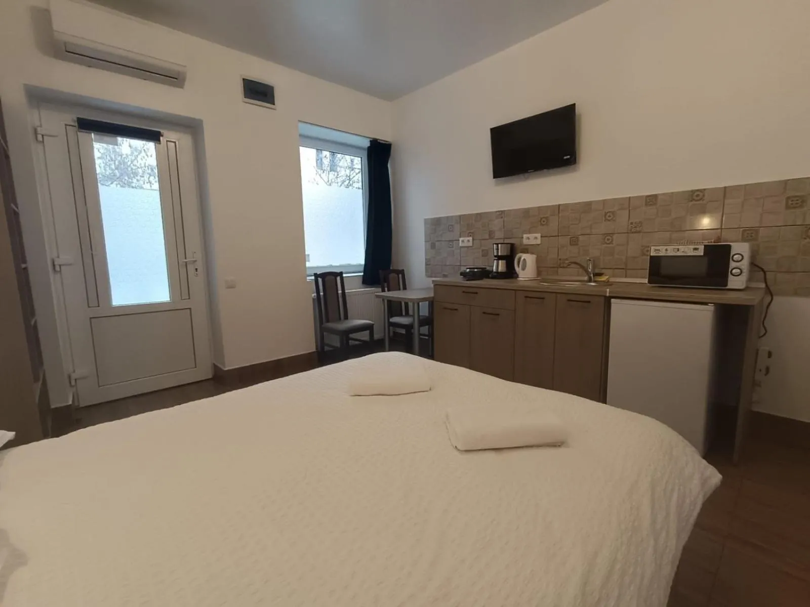 Bed in M20 Studios