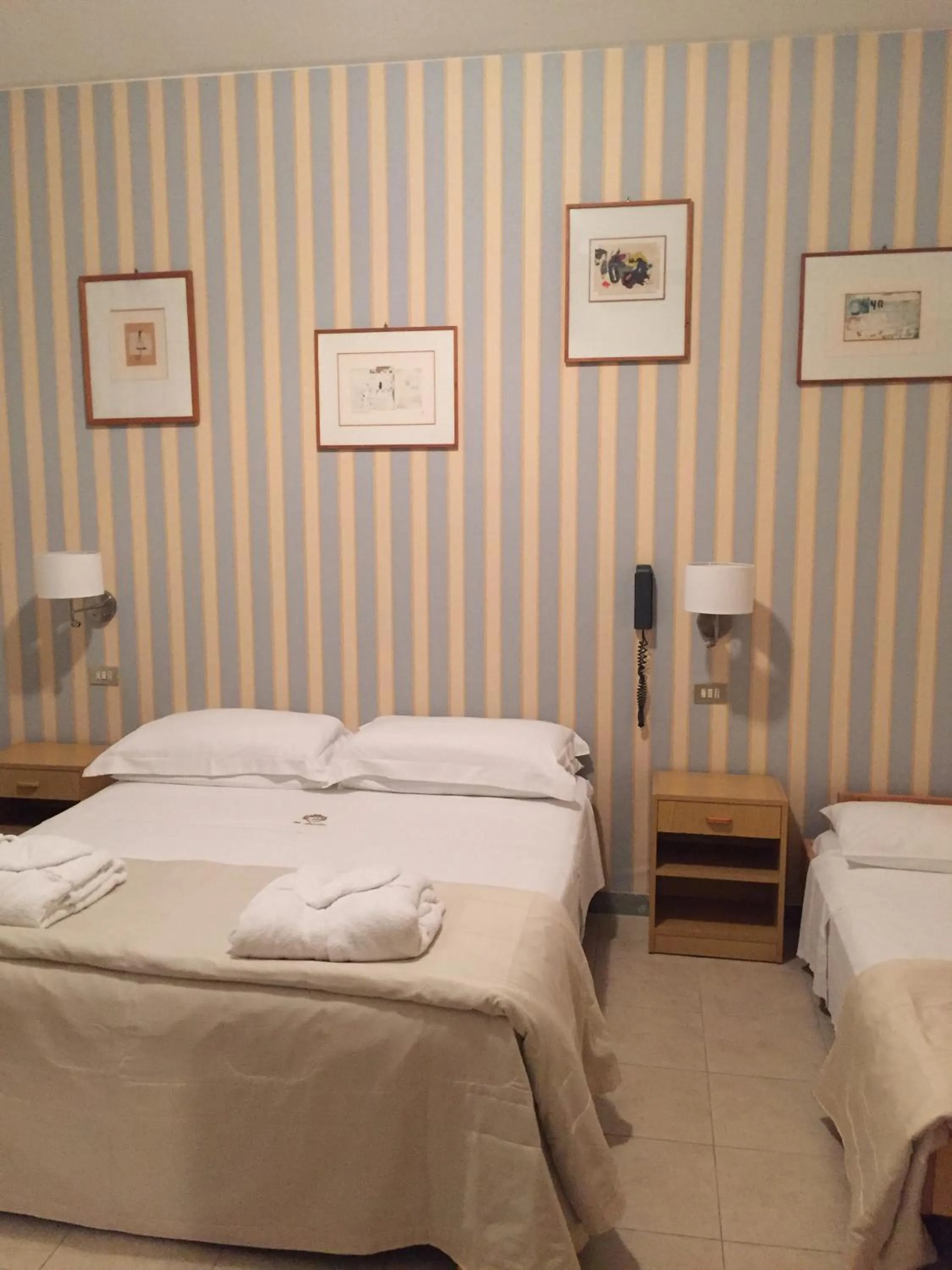 Photo of the whole room, Bed in Hotel Ariella