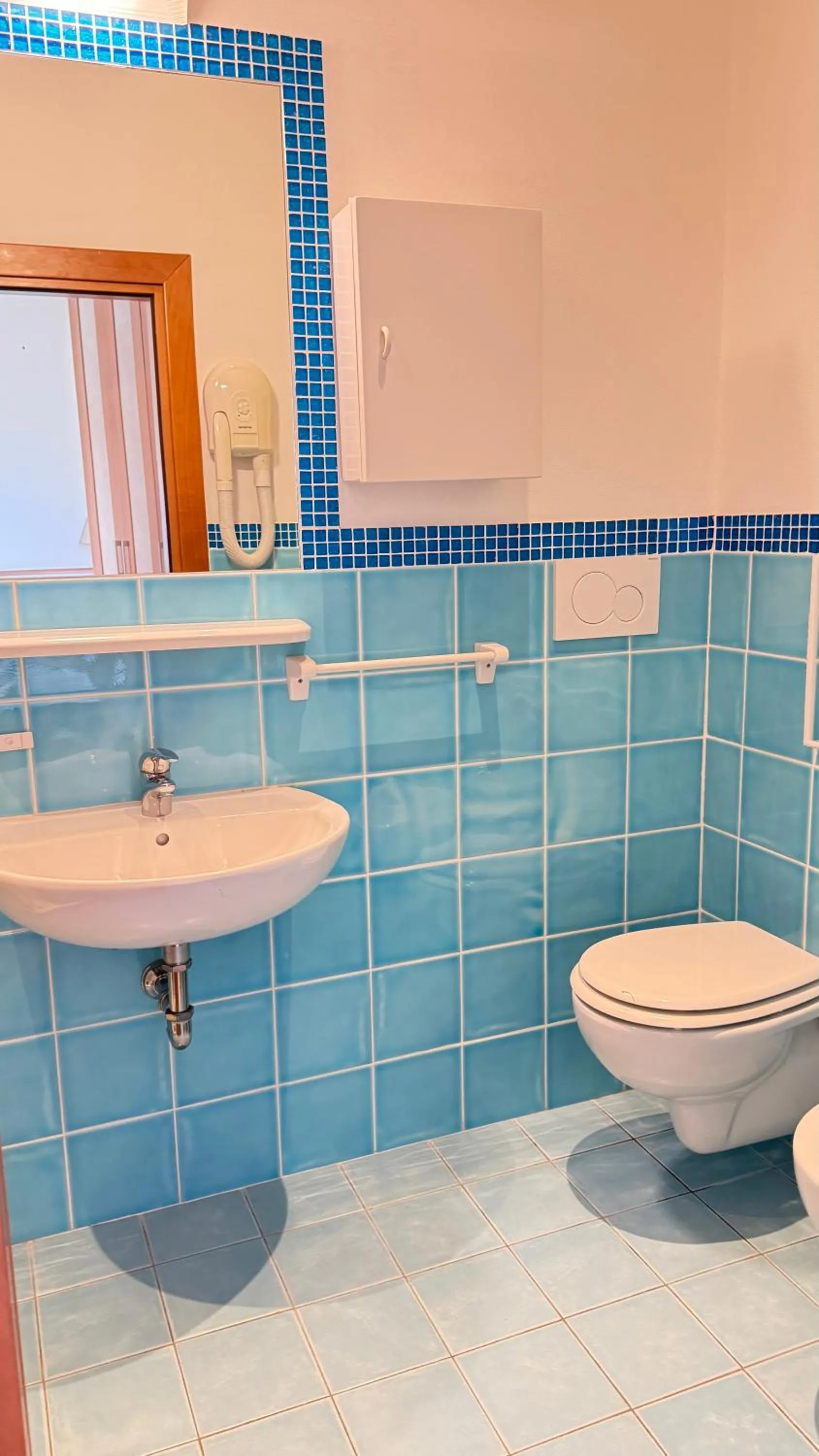 Bathroom in Hotel Ariella