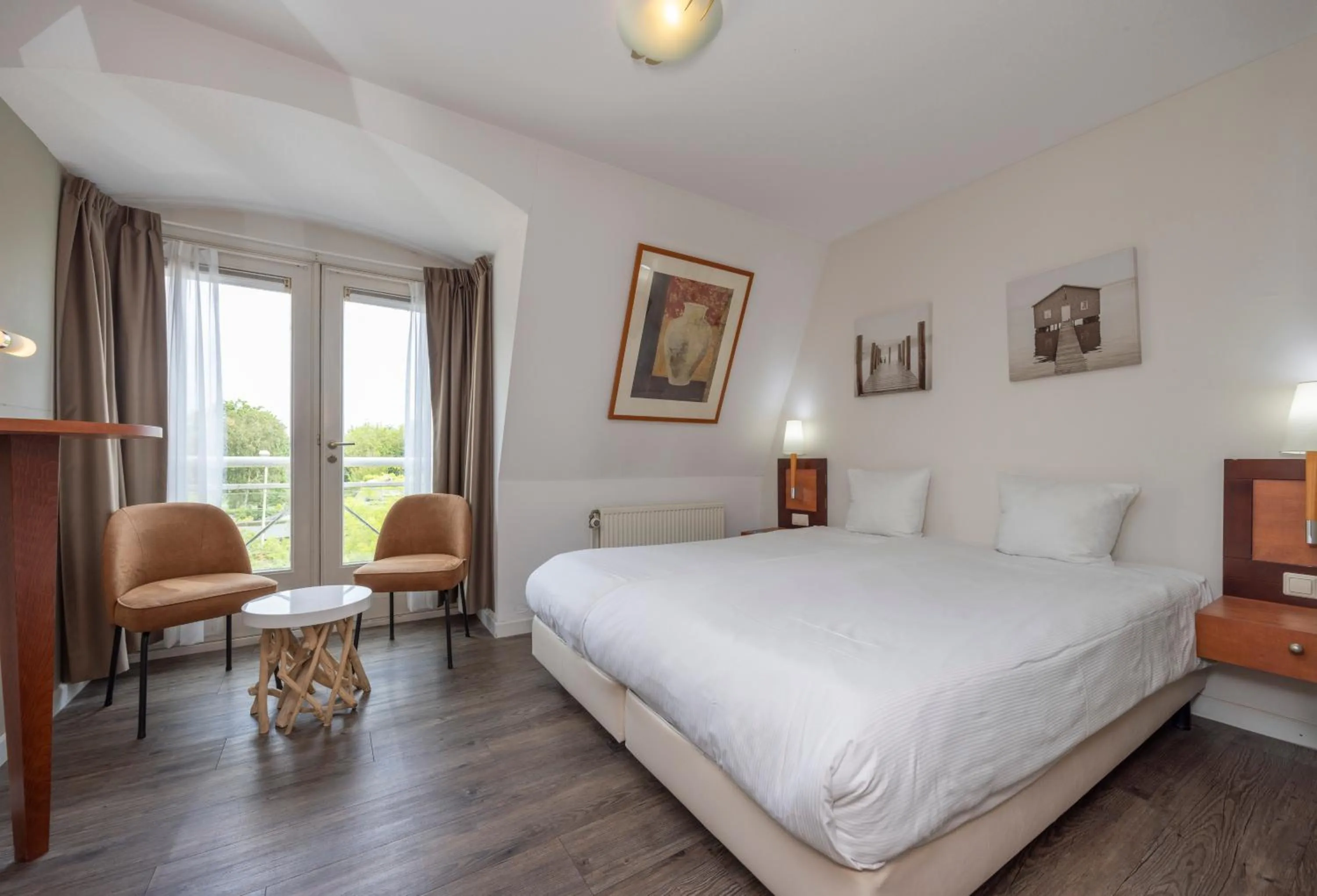 Bedroom, Bed in Fletcher Hotel Restaurant De Witte Raaf