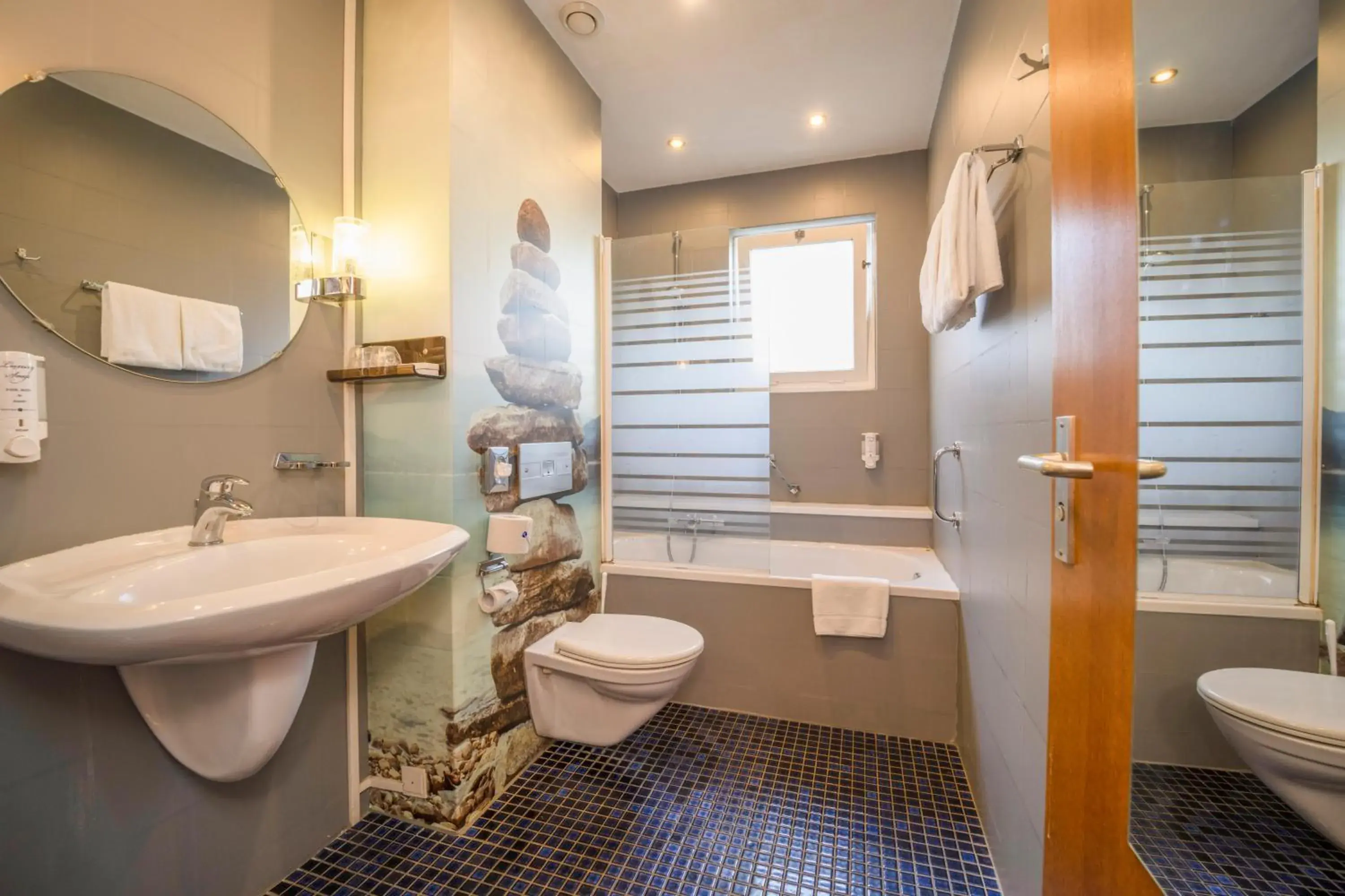 Bathroom in Fletcher Hotel Restaurant De Witte Raaf Bathroom in Fletcher Hotel Restaurant De Witte Raaf