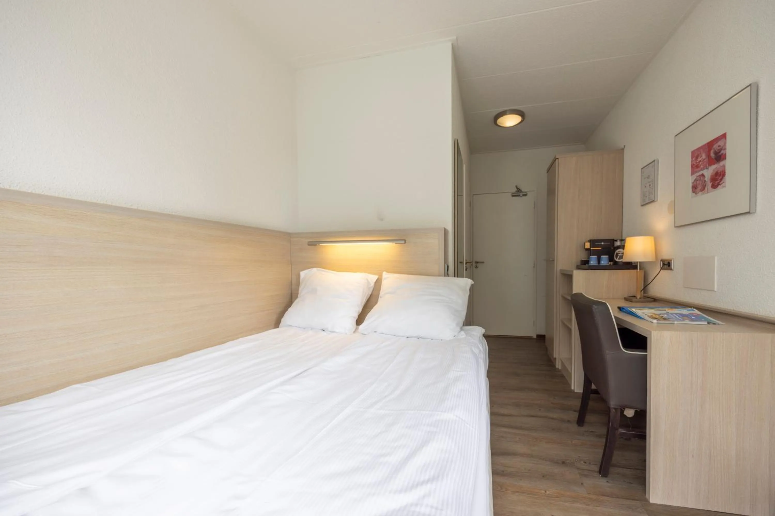 Bedroom, Bed in Fletcher Hotel Restaurant De Witte Raaf