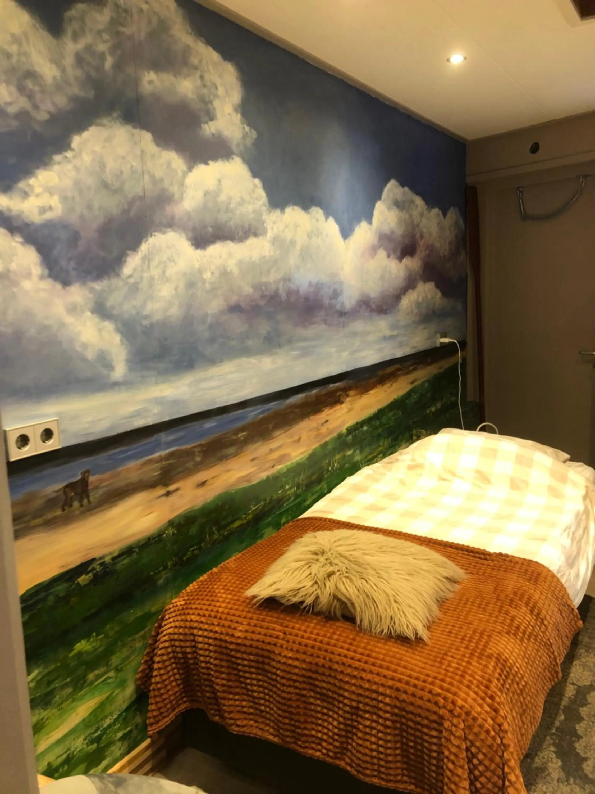 Decorative detail, Bed in Het Huis van de Wadden