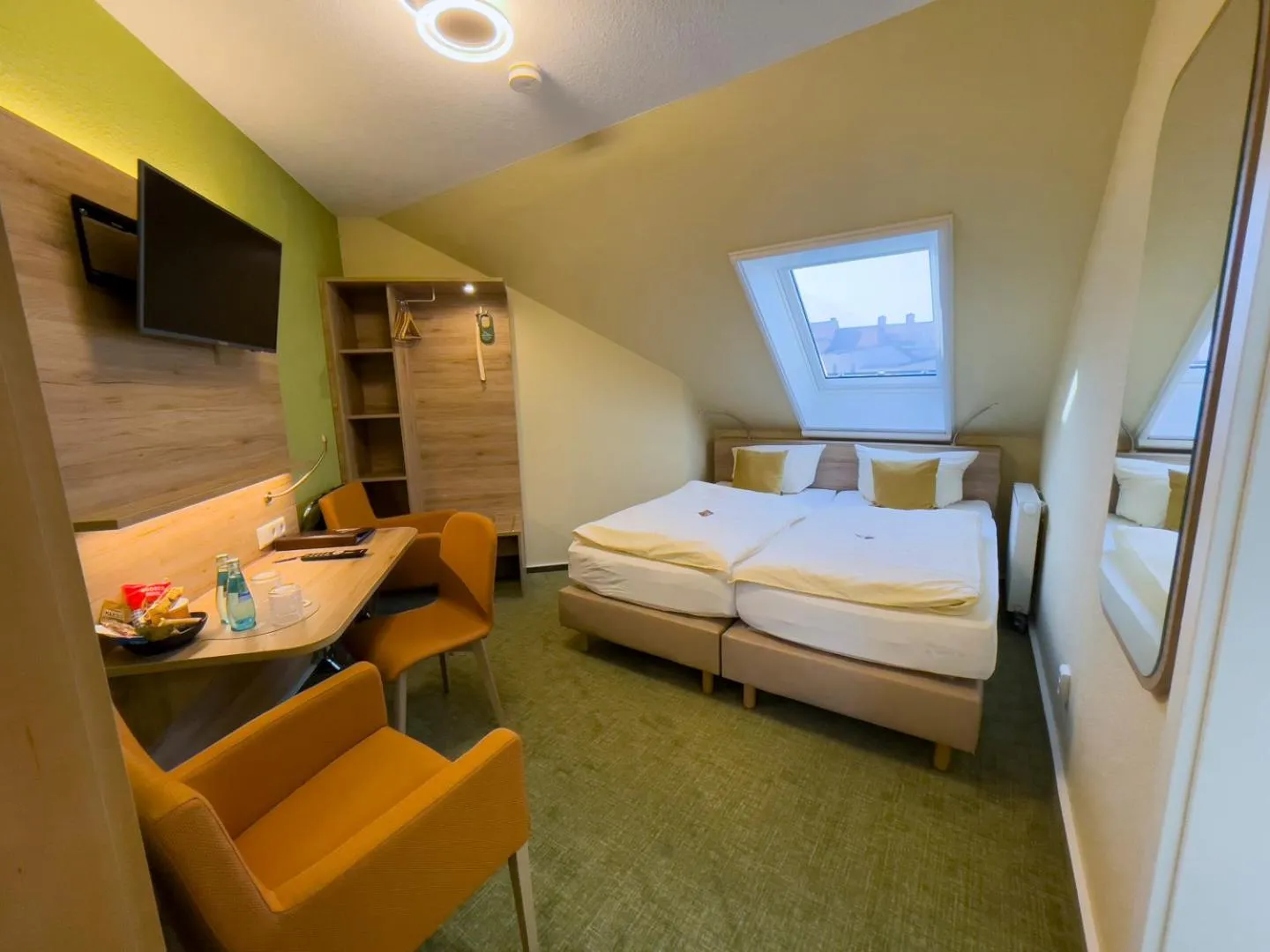 Photo of the whole room, Bed in Altstadthotel "Garni" Grimma