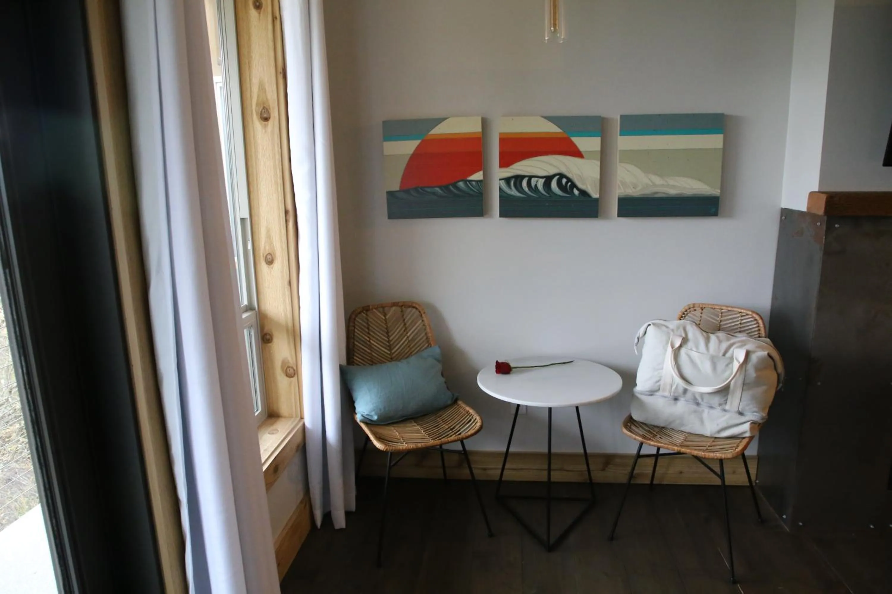 Seating area in Inn at Discovery Coast