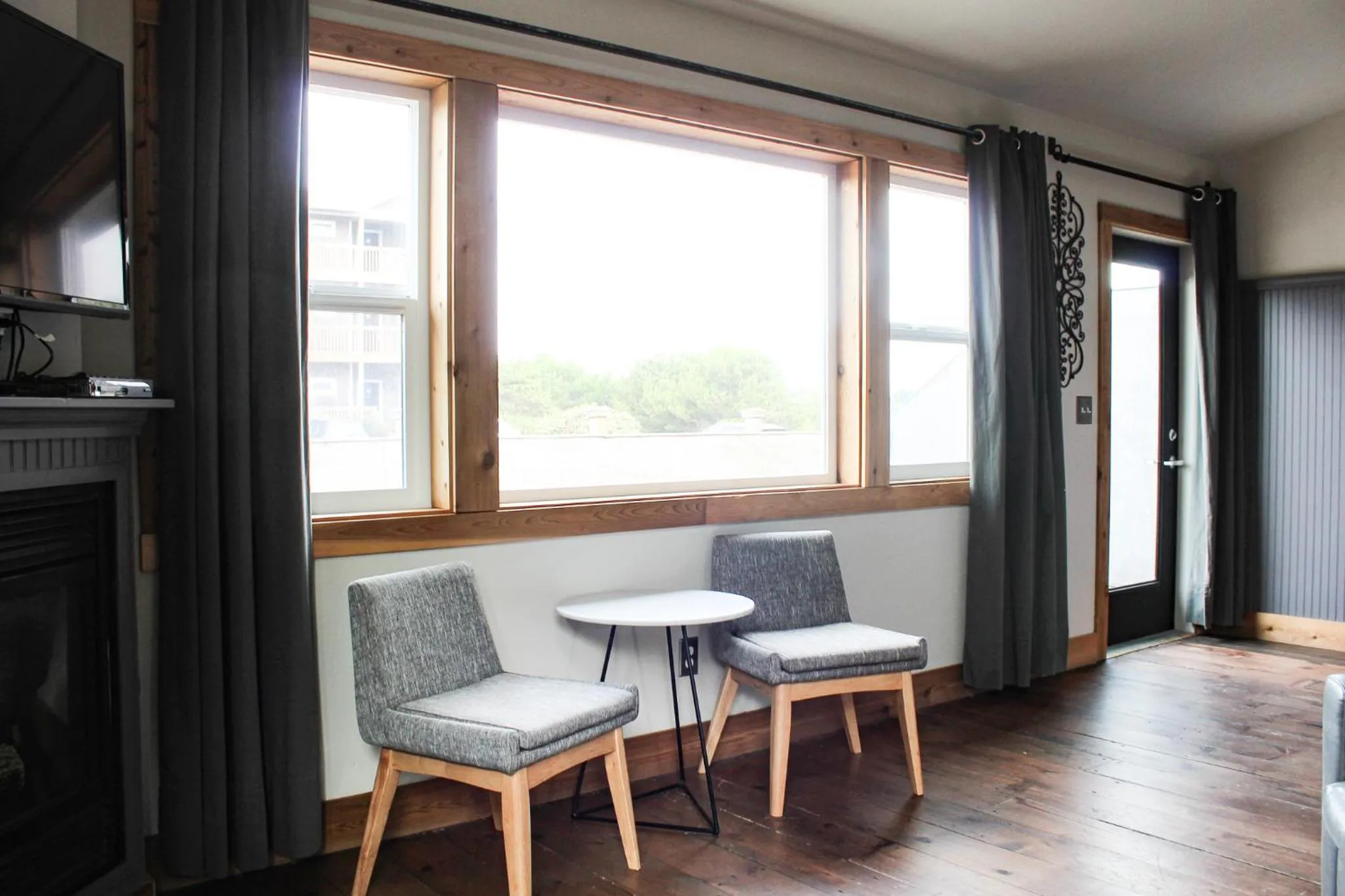 Seating area in Inn at Discovery Coast
