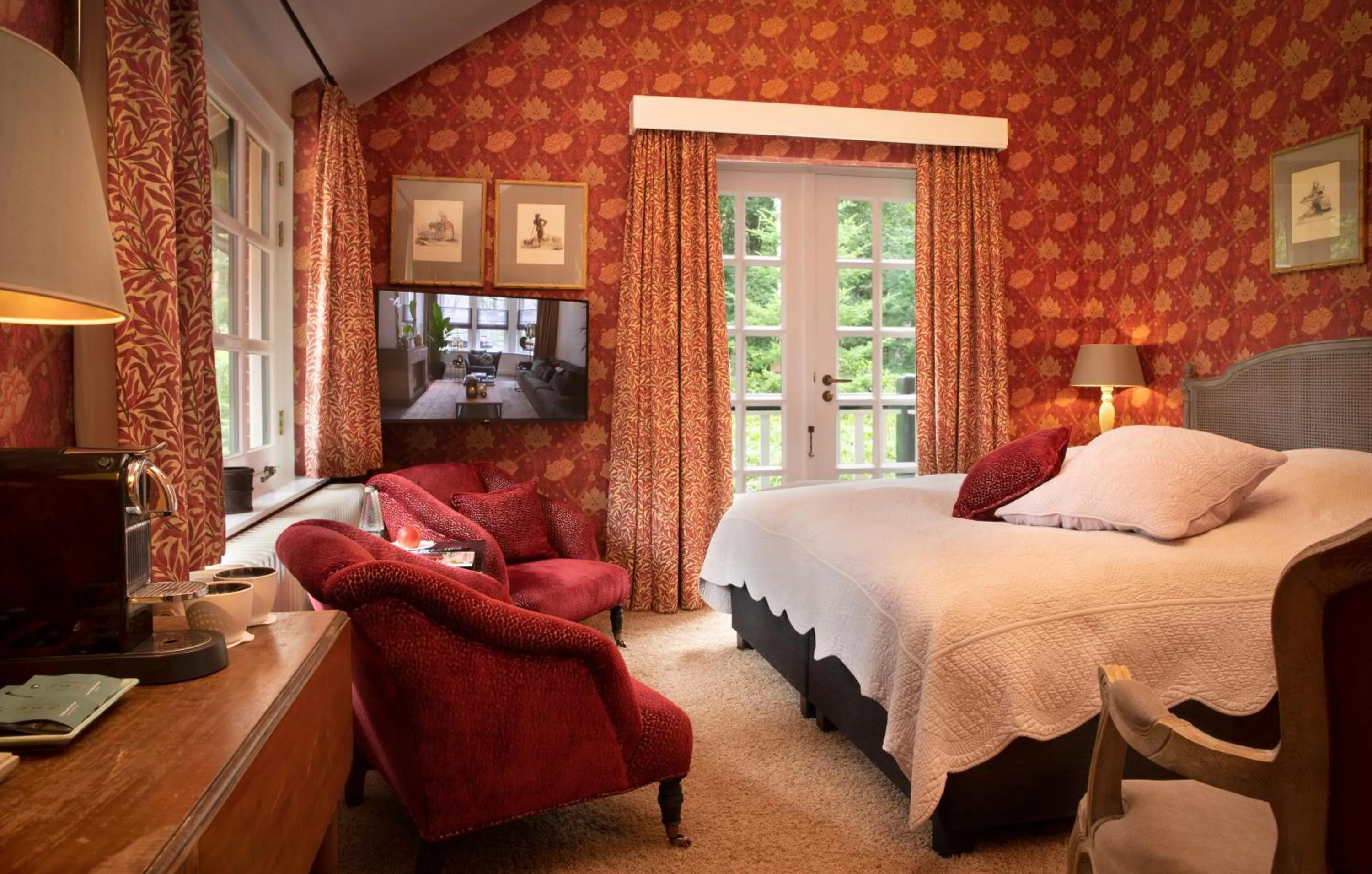 Photo of the whole room, Bed in Relais & Chateaux Hotel Landgoed Het Roode Koper