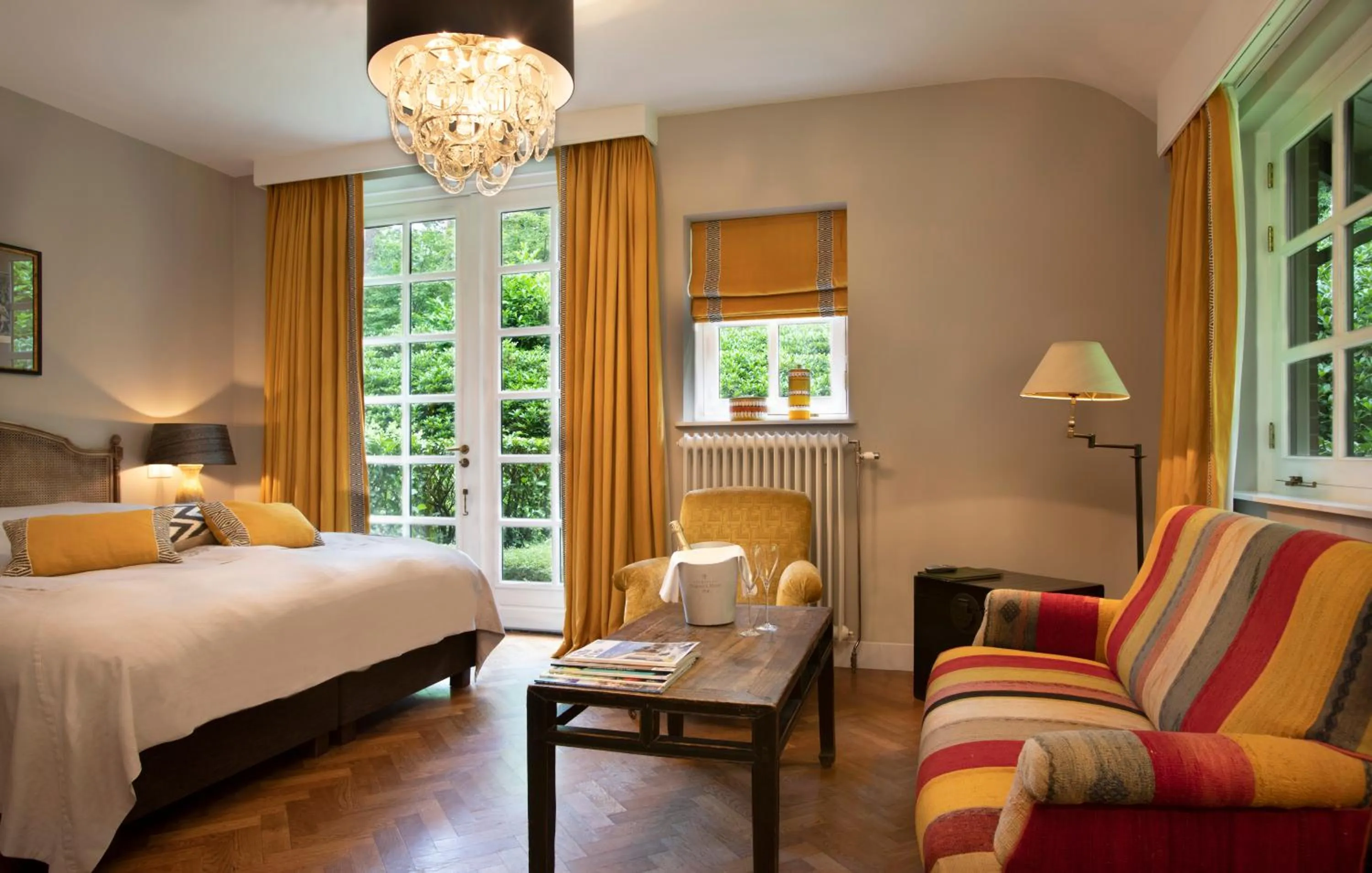 Photo of the whole room, Bed in Relais & Chateaux Hotel Landgoed Het Roode Koper