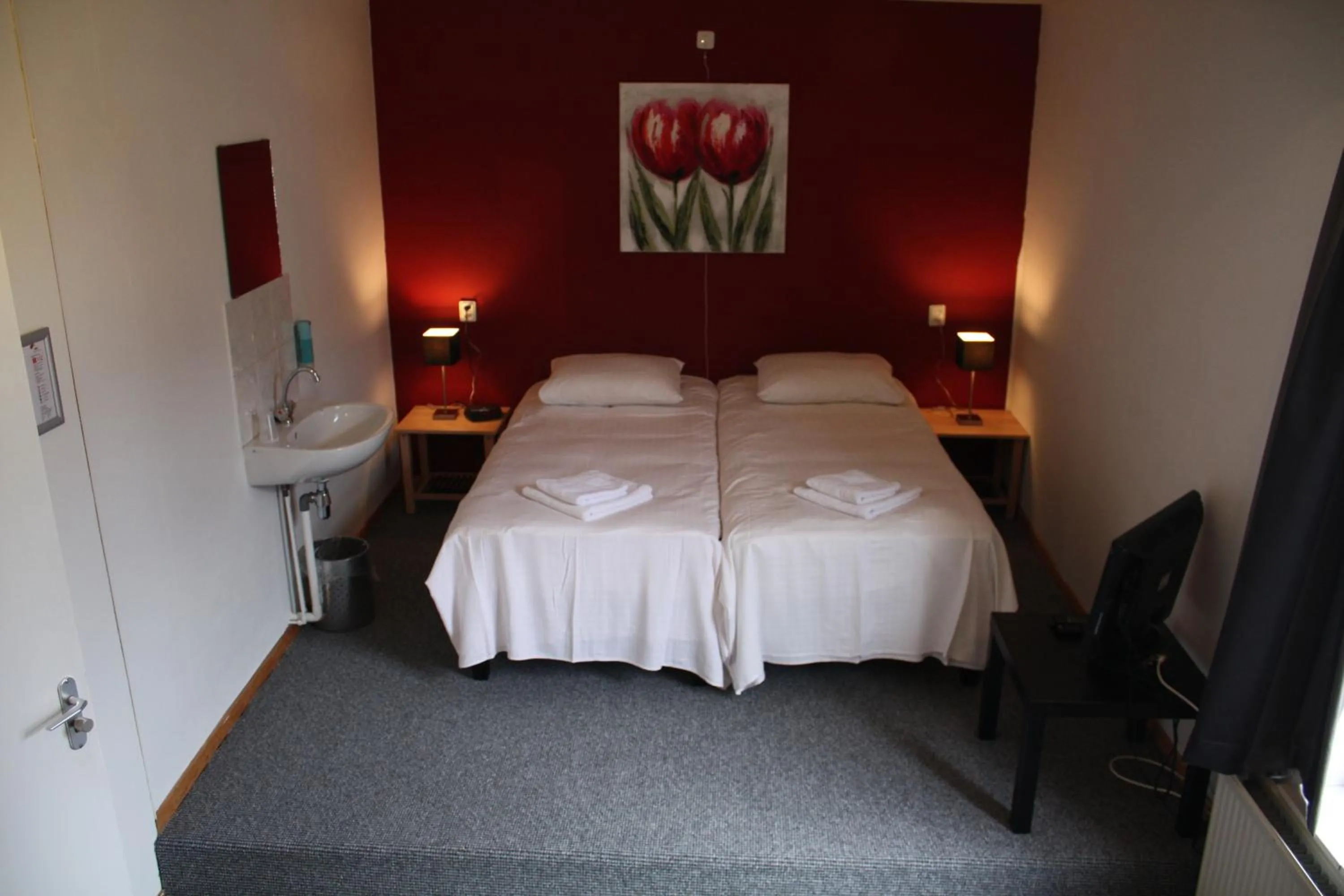 Photo of the whole room, Bed in Hotel Saint Vincent