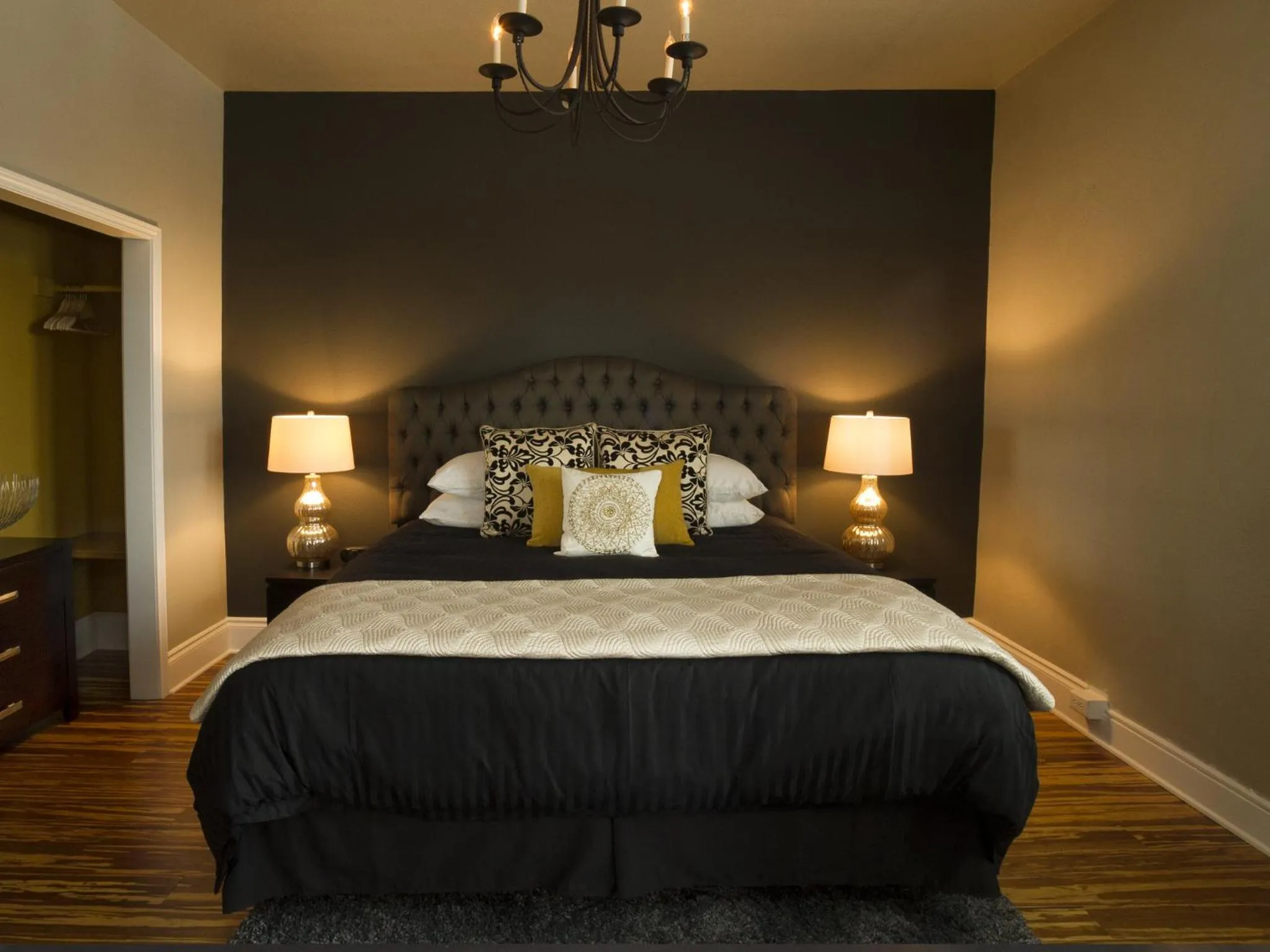 Bedroom, Bed in 3rd Street Flats