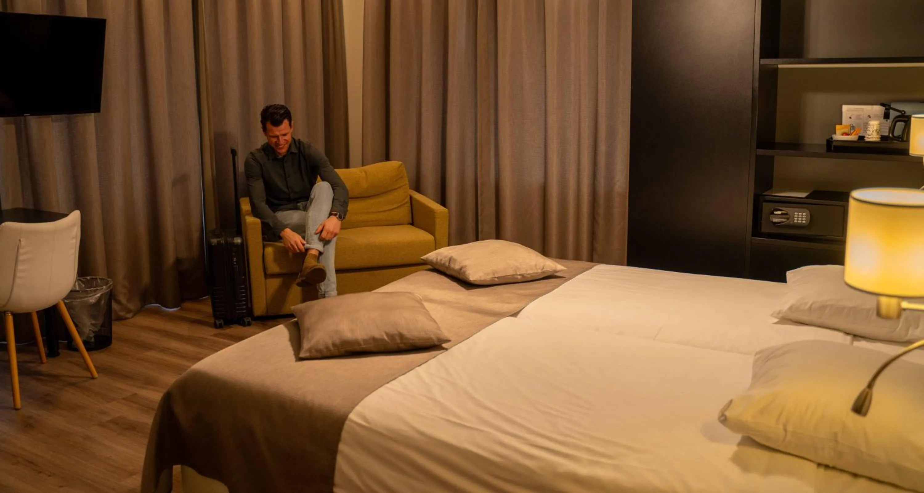 Photo of the whole room, Bed in Het Wapen van Elst