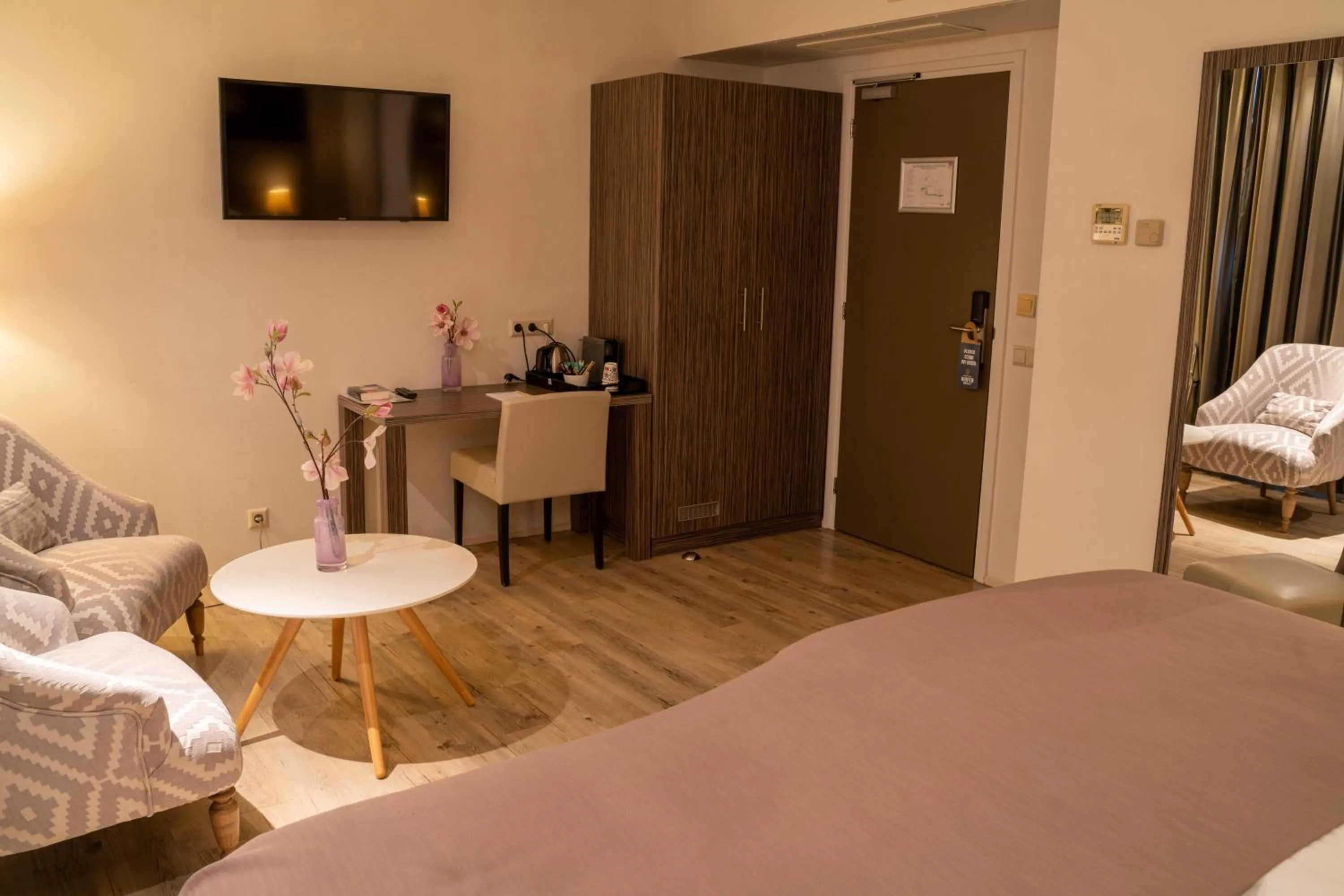 Photo of the whole room, Bed in Het Wapen van Elst