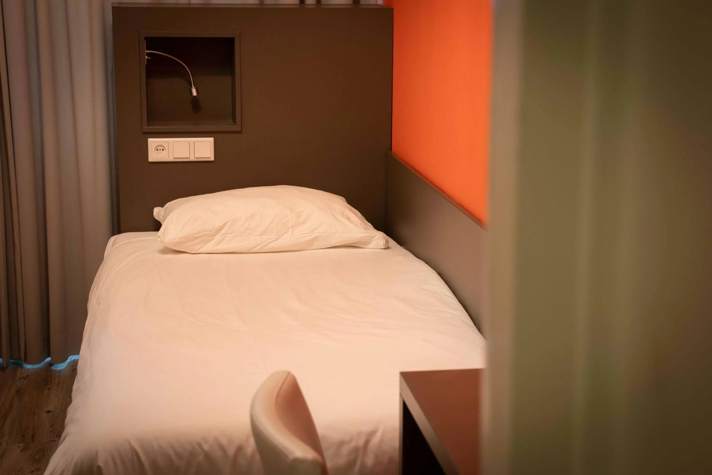 Photo of the whole room, Bed in Het Wapen van Elst