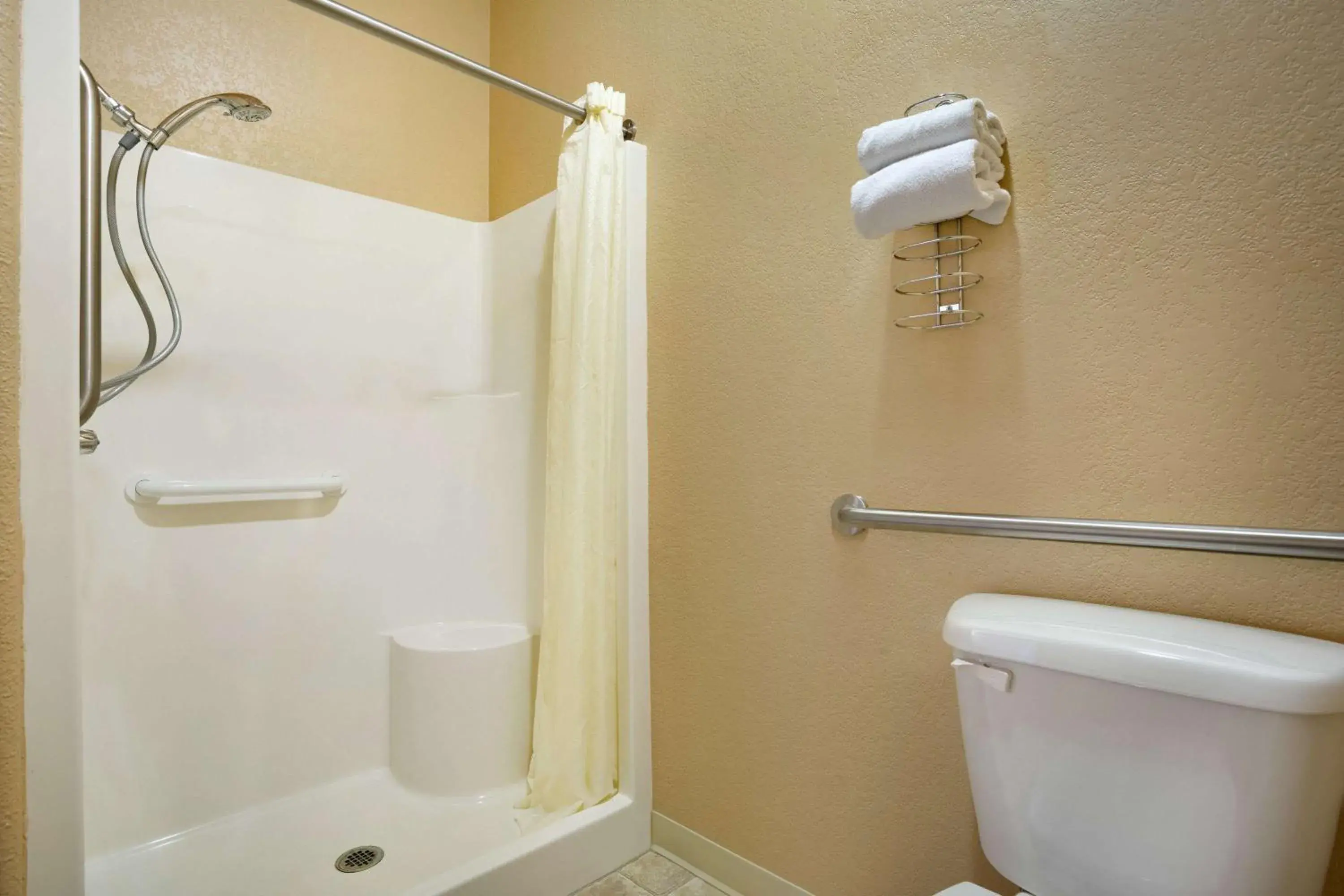 Bathroom in Travelodge by Wyndham Gillette Bathroom in Travelodge by Wyndham Gillette