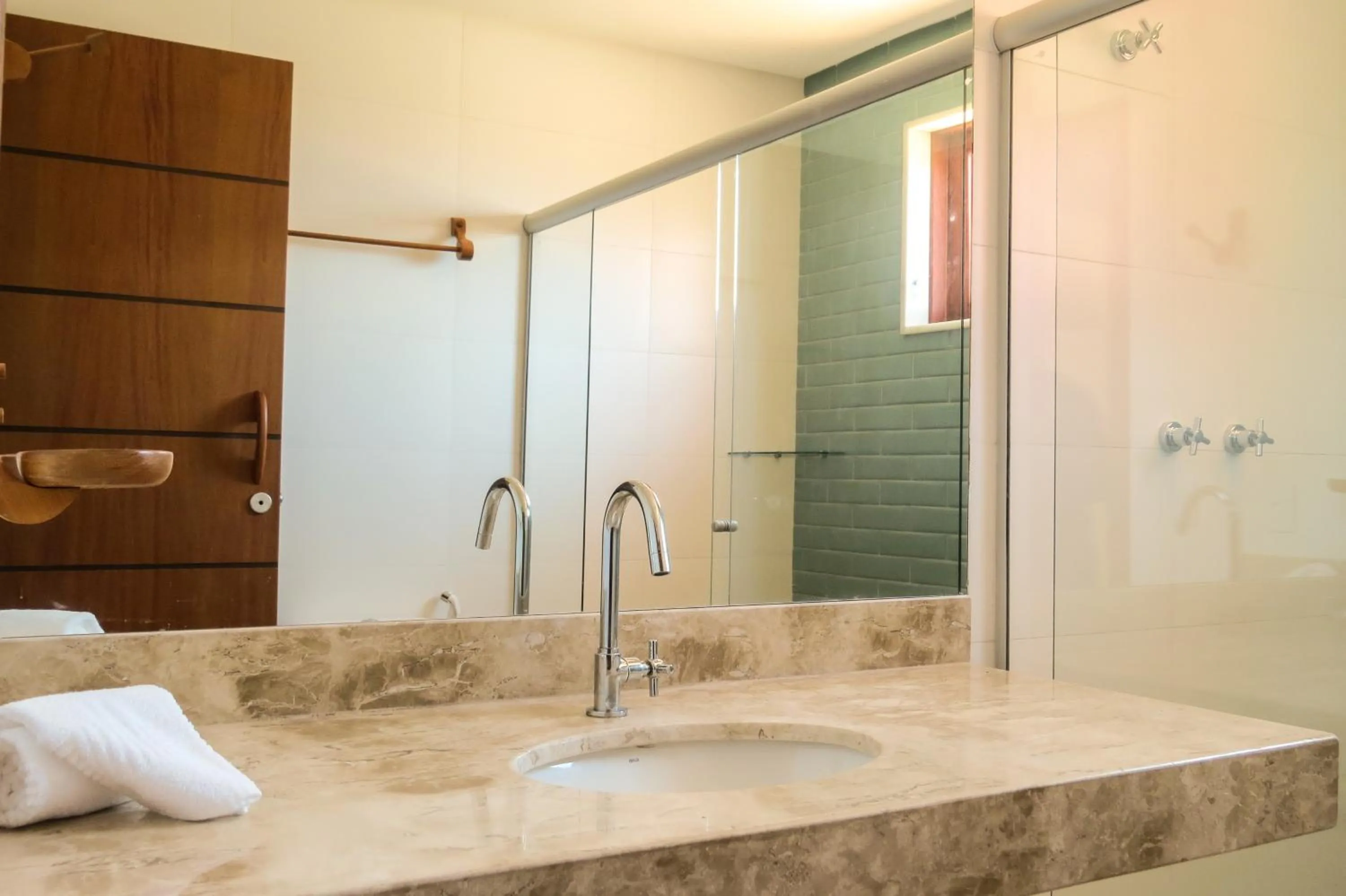 Bathroom in Cores do Arraial Residence Hotel
