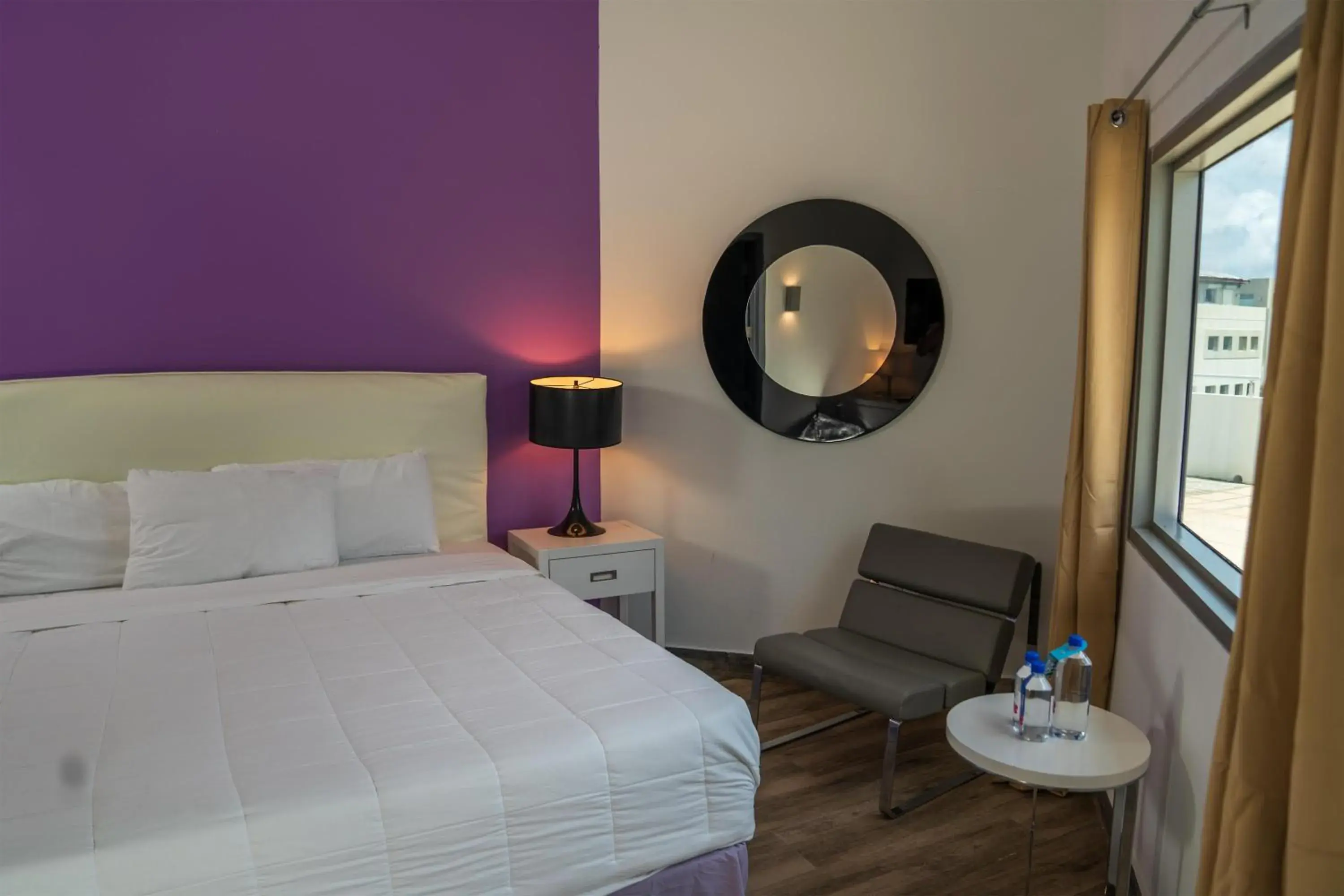 Bedroom, Bed in Commodore Suites, SureStay Collection by Best Western Bedroom, Bed in Commodore Suites, SureStay Collection by Best Western