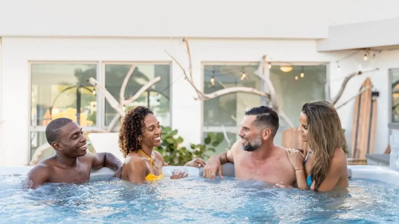 Swimming pool in Commodore Suites Swimming pool in Commodore Suites