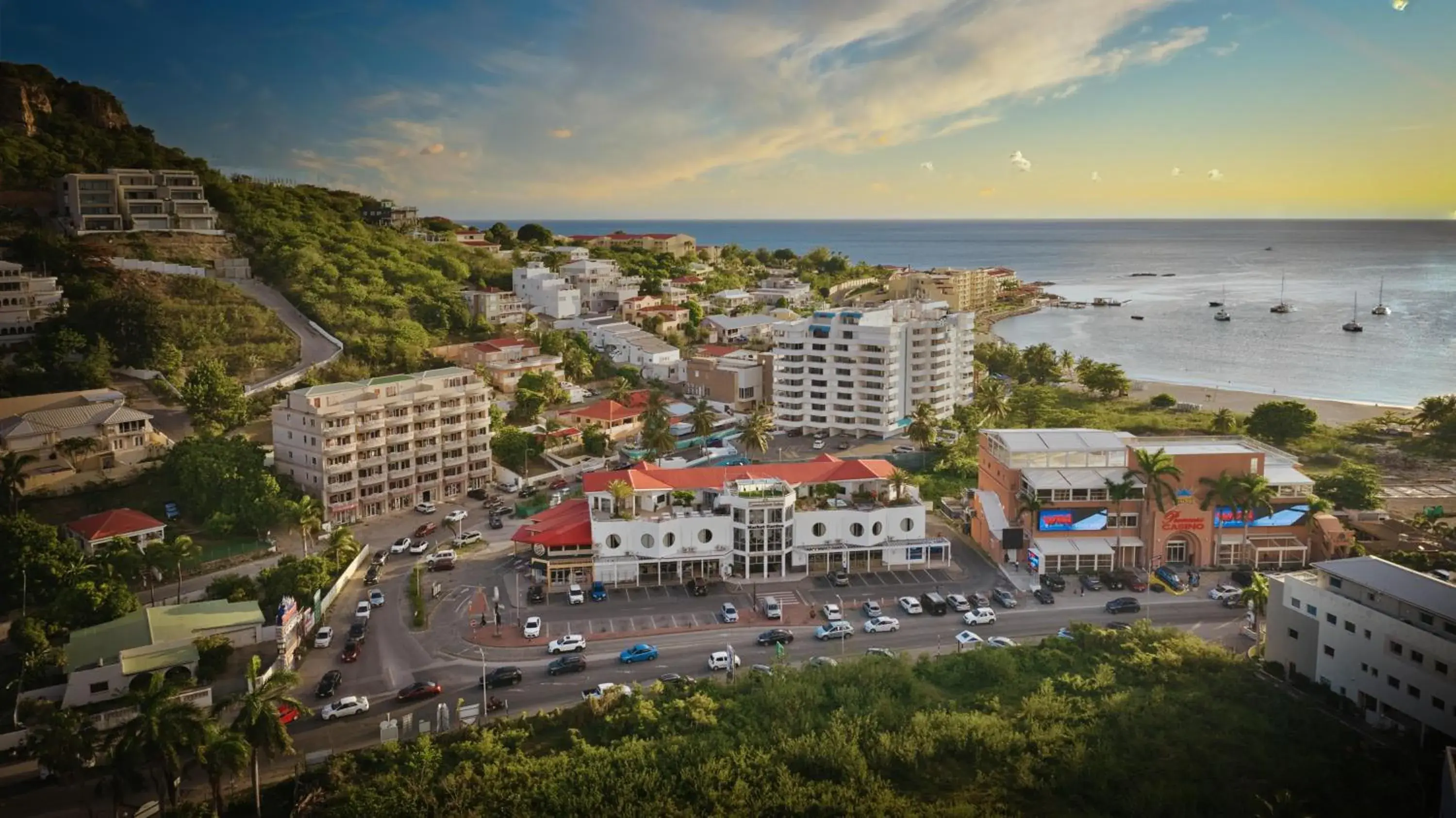 Property building in Commodore Suites, SureStay Collection by Best Western Property building in Commodore Suites, SureStay Collection by Best Western