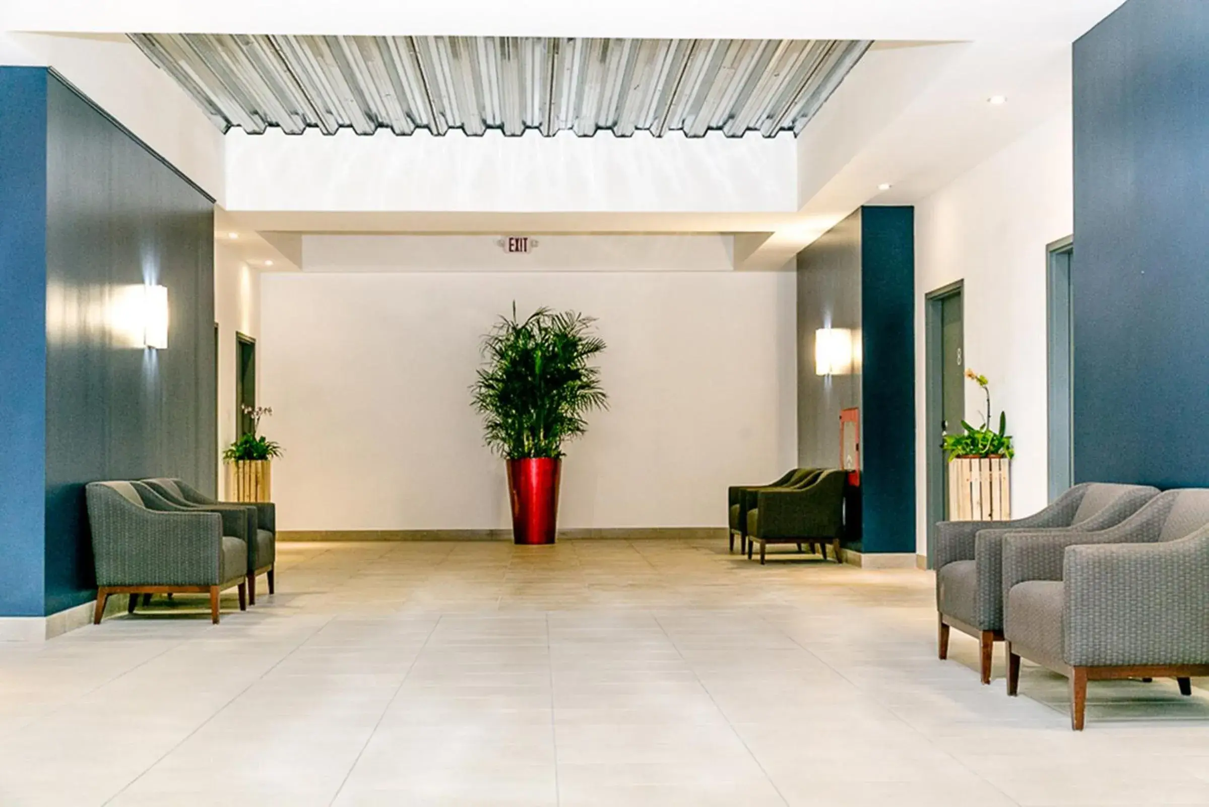 Lobby or reception in Commodore Suites Lobby or reception in Commodore Suites