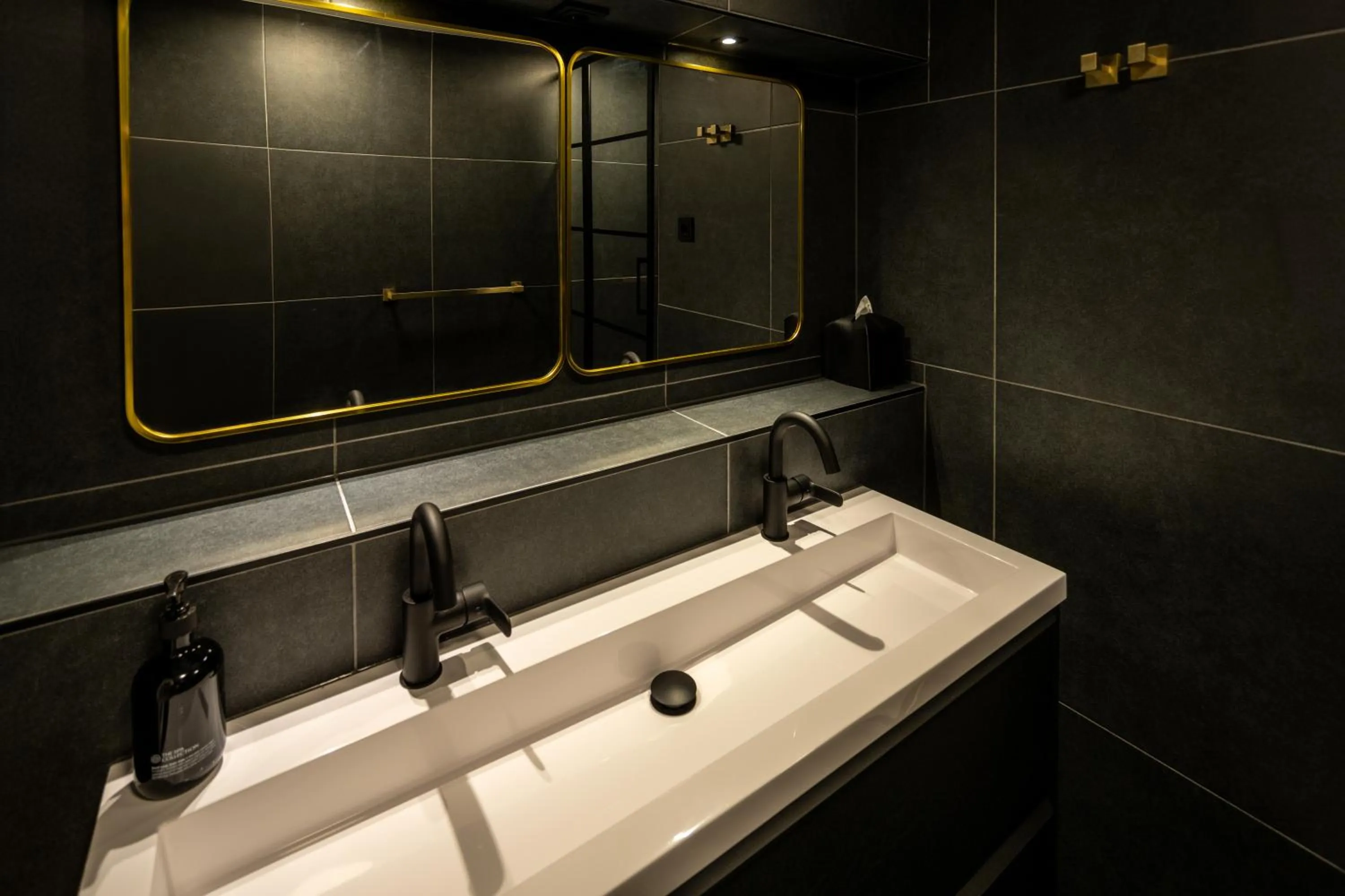 Square Boutique Hotel & Brasserie