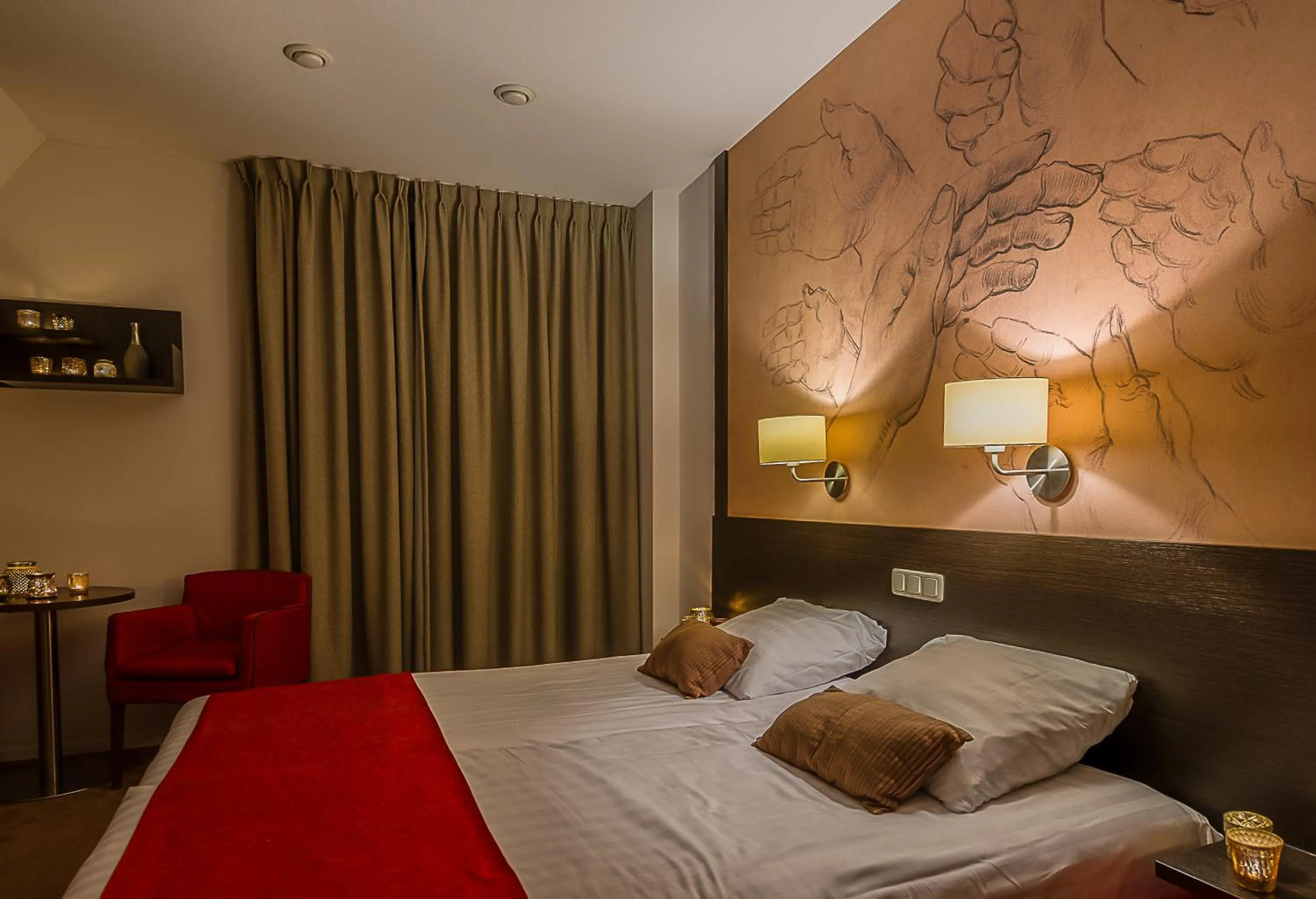 Photo of the whole room, Bed in Parkhotel Auberge Vincent