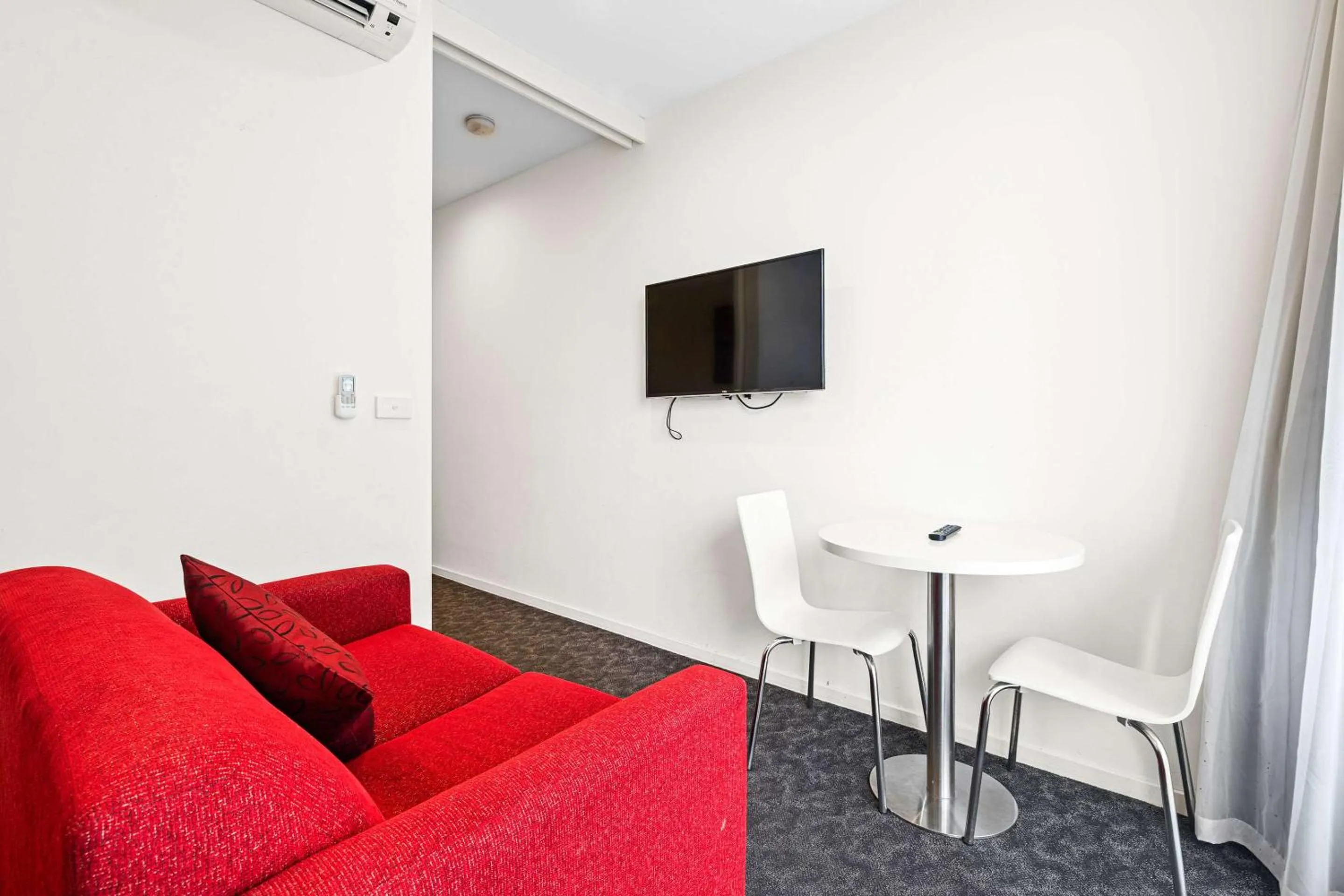 Bedroom in Comfort Apartments Box Hill