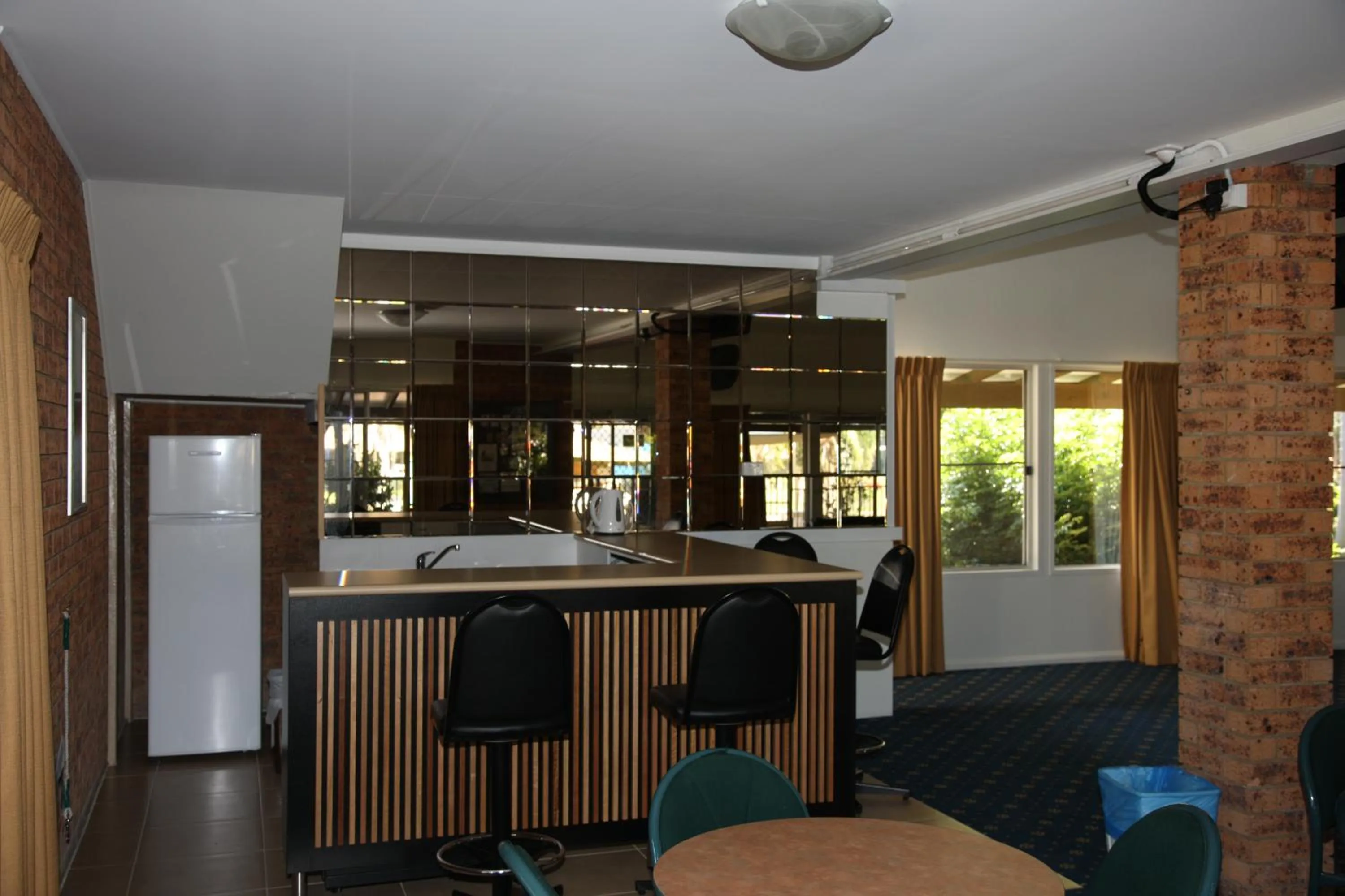Communal lounge/ TV room in Tuncurry Lakes Resort