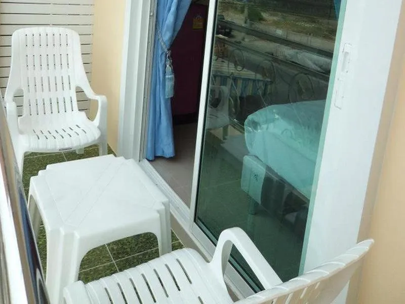 Patio in Bann Lom Le Guest House