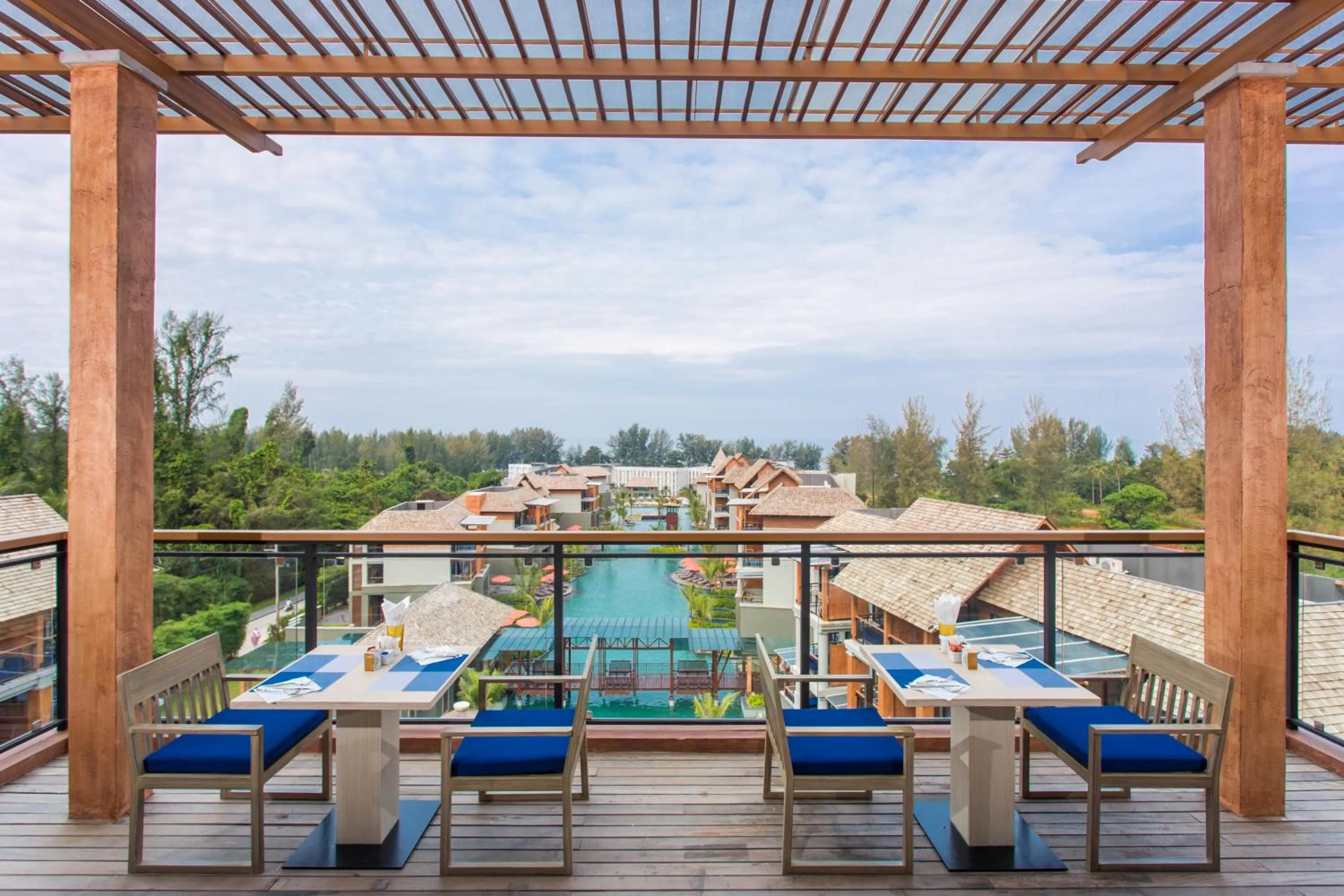 Restaurant/places to eat in Mai Holiday by Mai Khaolak - Adult Zone