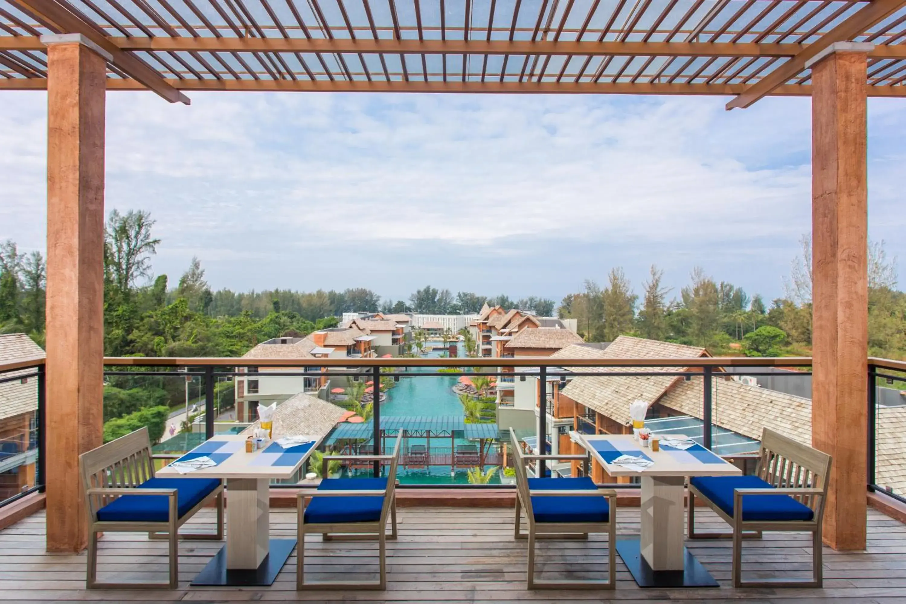 Restaurant/places to eat in Mai Holiday by Mai Khaolak - Adult Zone Restaurant/places to eat in Mai Holiday by Mai Khaolak - Adult Zone