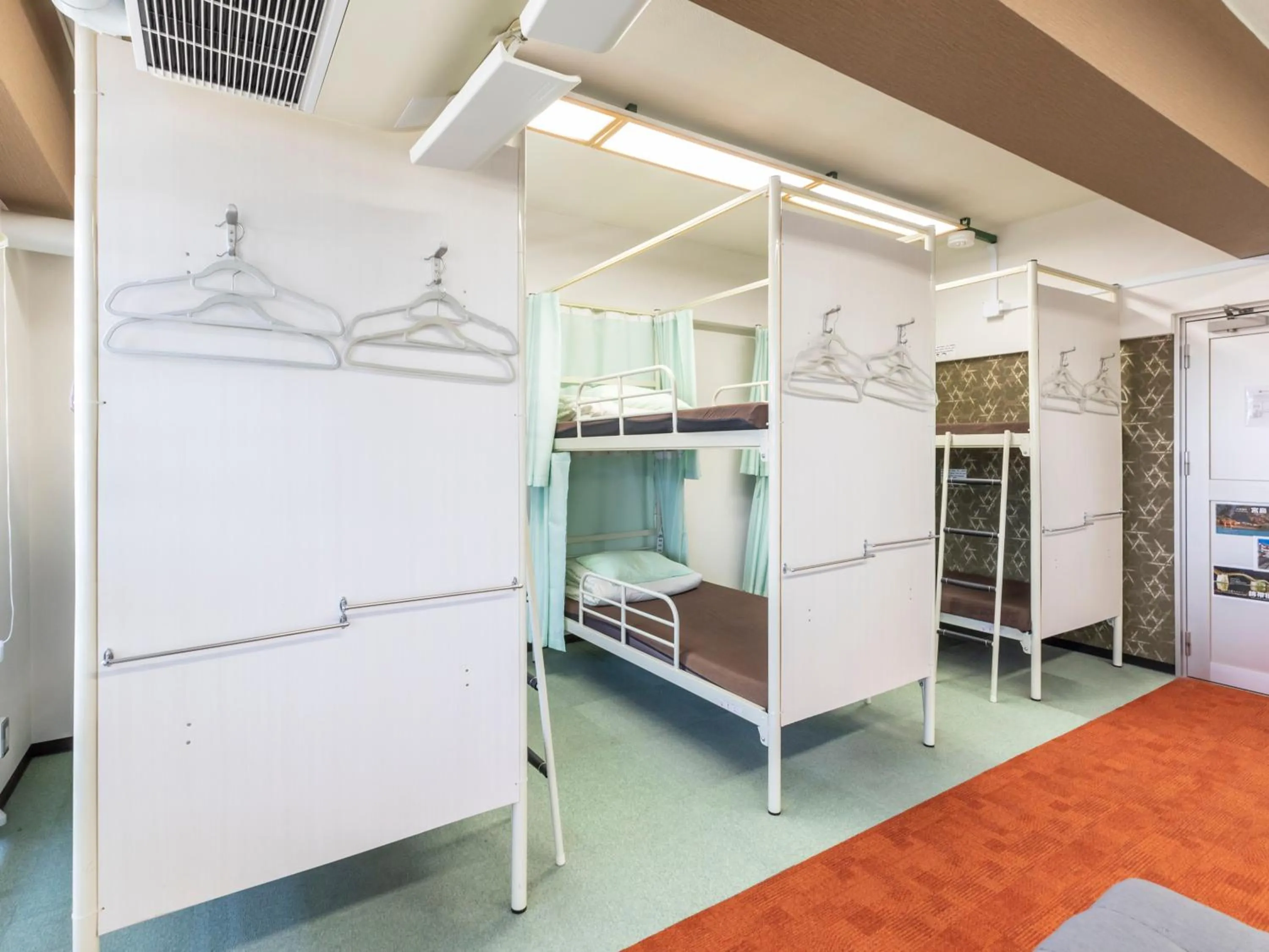 bunk bed in Omotenashi Hostel Miyajima