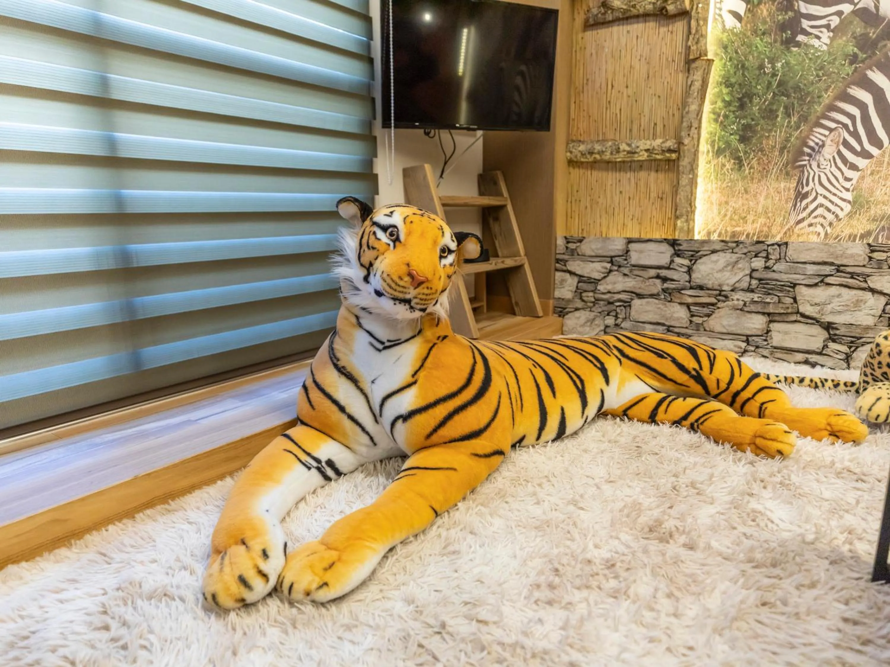 Decorative detail in Omotenashi Hostel Miyajima