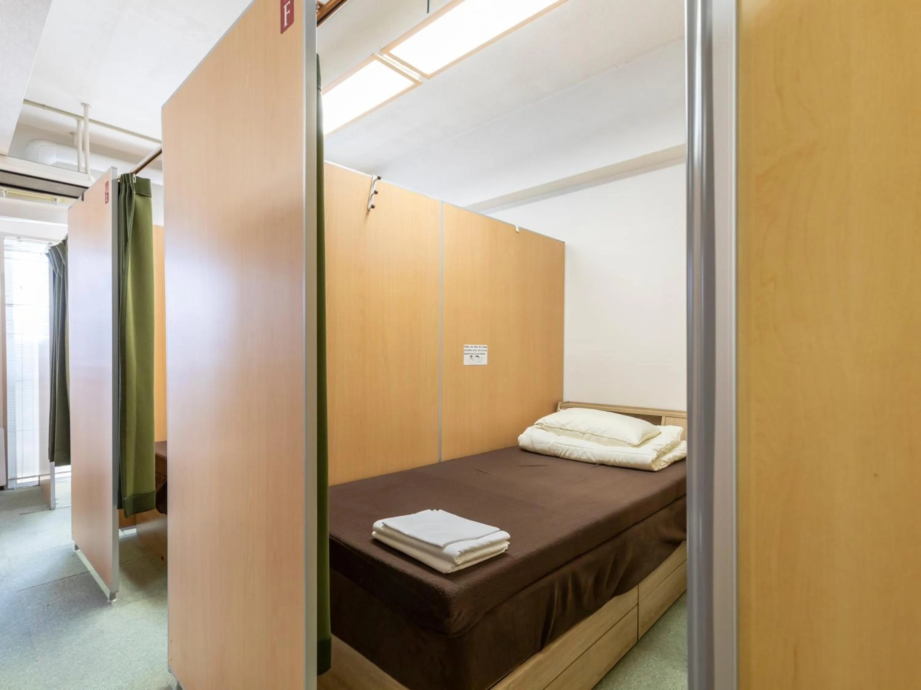 Bed in Omotenashi Hostel Miyajima