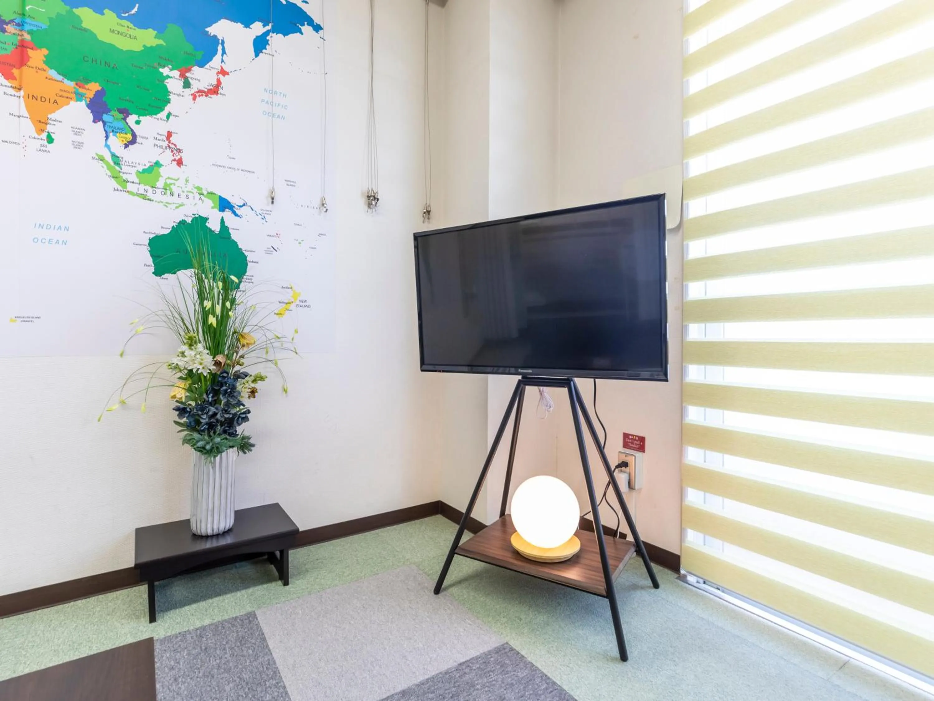 TV and multimedia in Omotenashi Hostel Miyajima