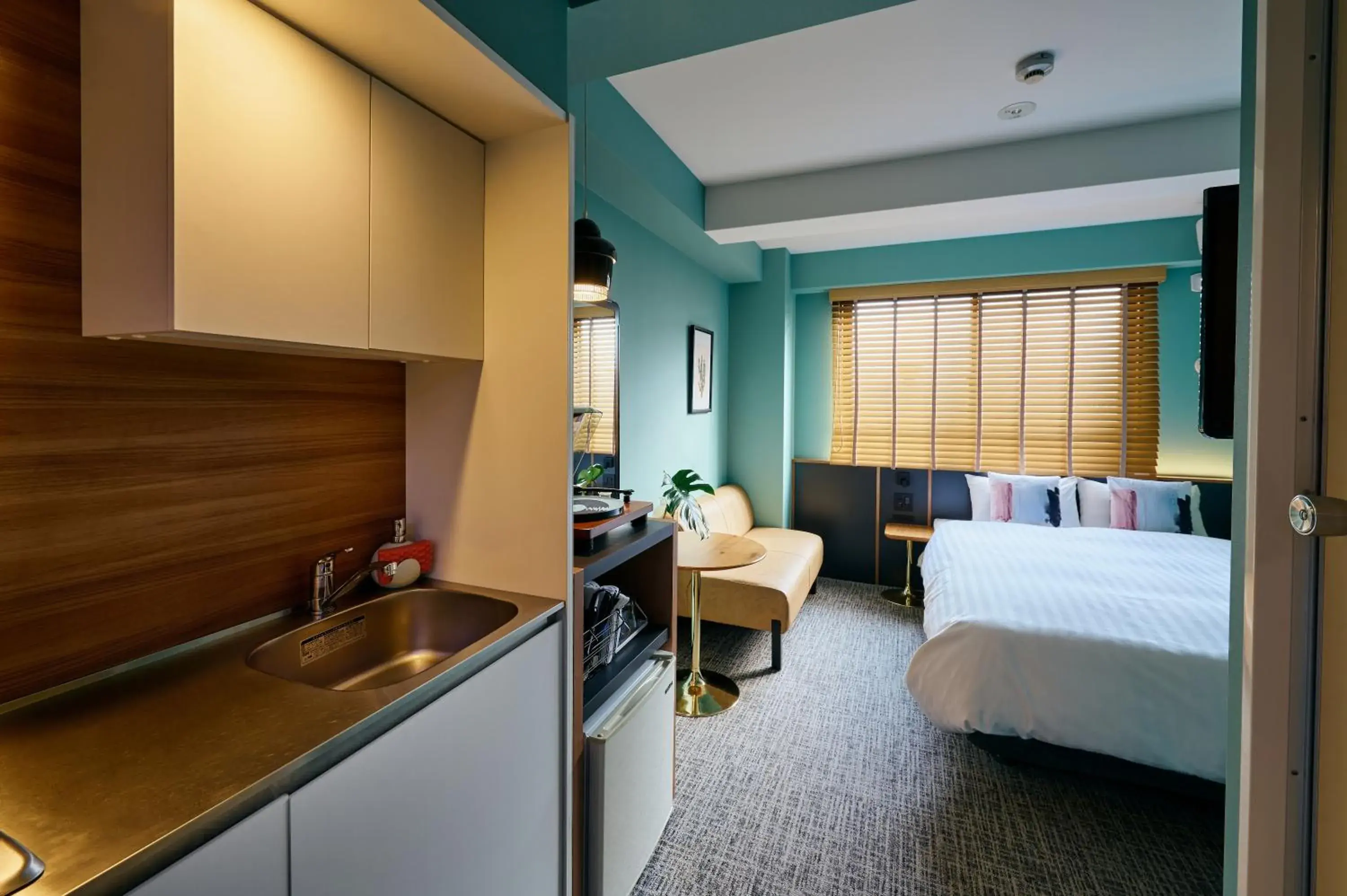 Photo of the whole room, Bed in Hotel She, Kyoto Photo of the whole room, Bed in Hotel She, Kyoto