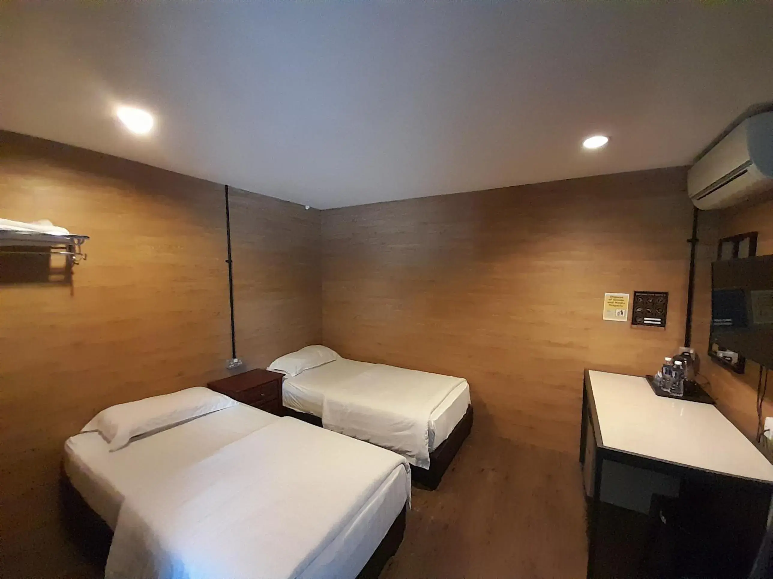 Bedroom, Bed in Talents Motor Park Hotel
