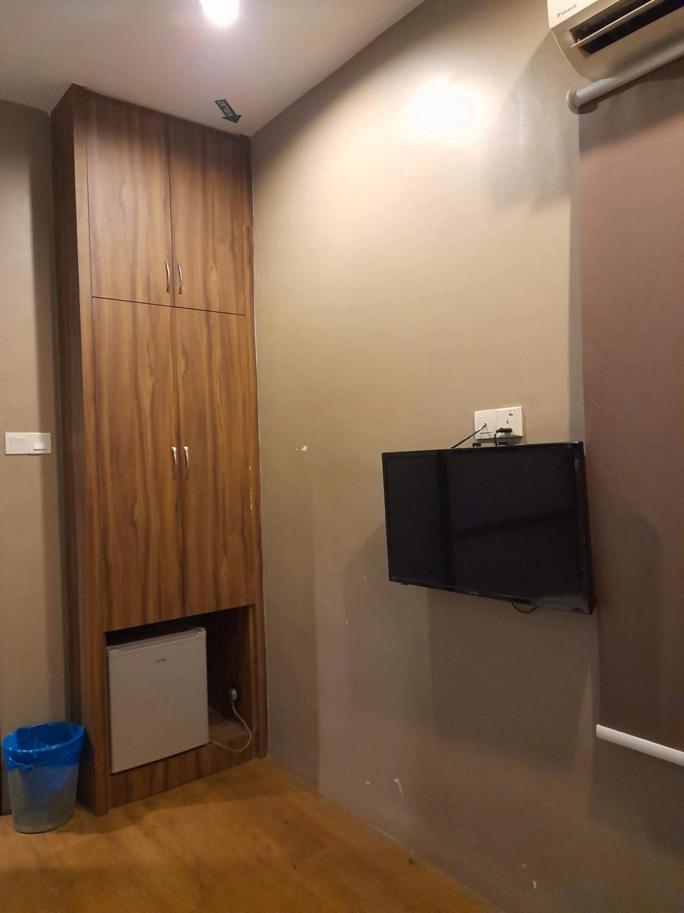 TV and multimedia in Talents Motor Park Hotel