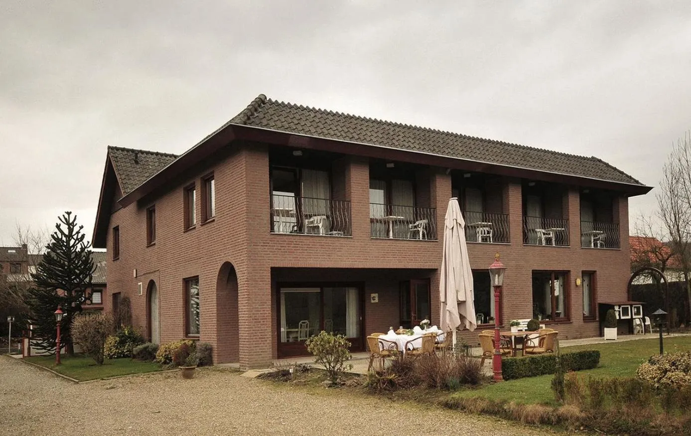 Facade/entrance in Hotel Residentie Slenaeken