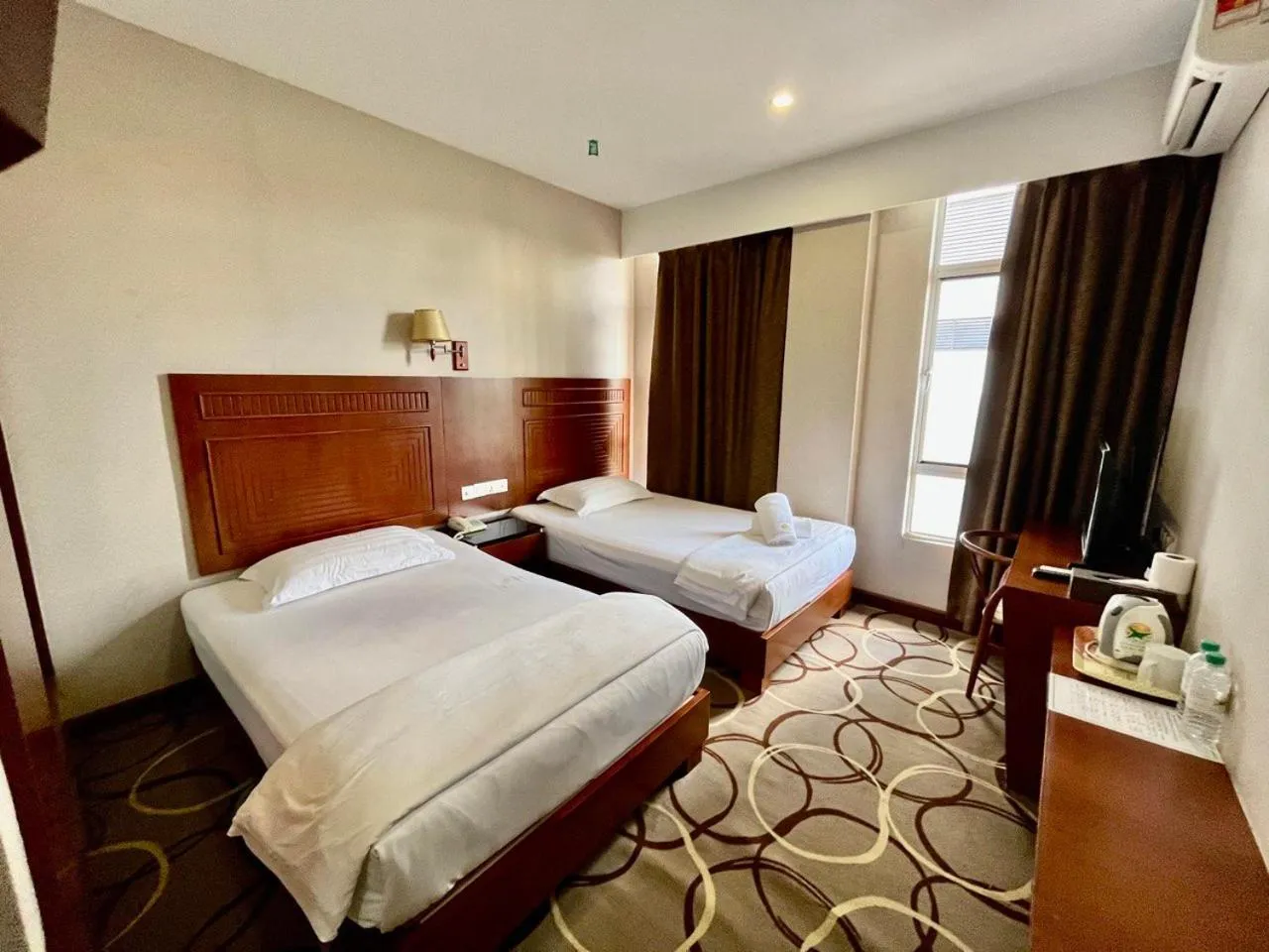 Bedroom, Bed in Fan Holiday Hotel