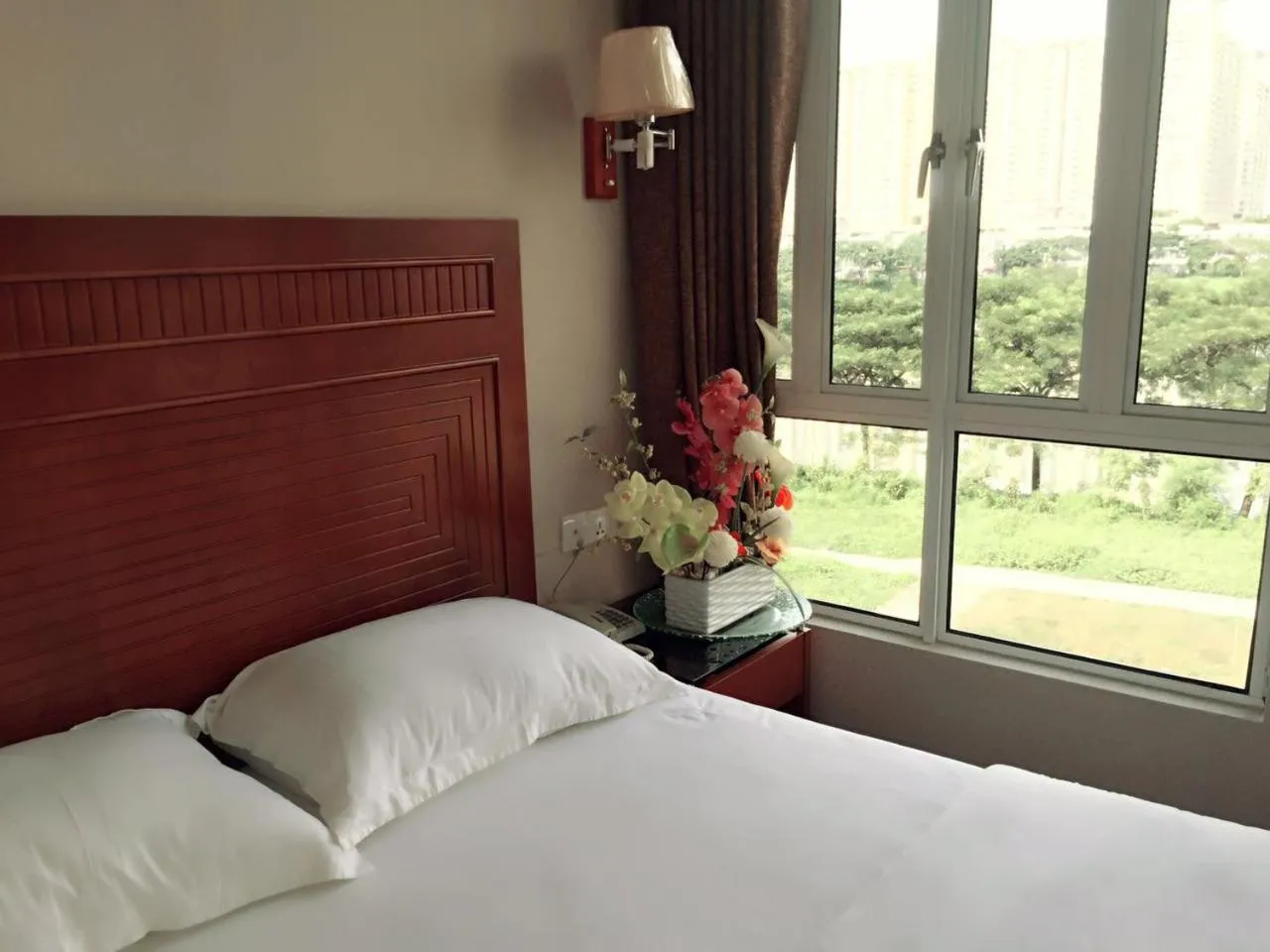 Decorative detail, Bed in Fan Holiday Hotel