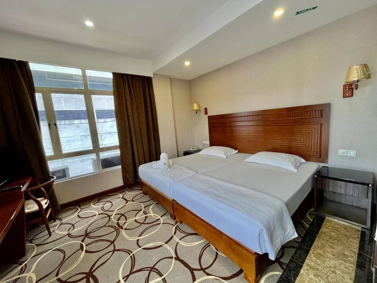 Bedroom, Bed in Fan Holiday Hotel